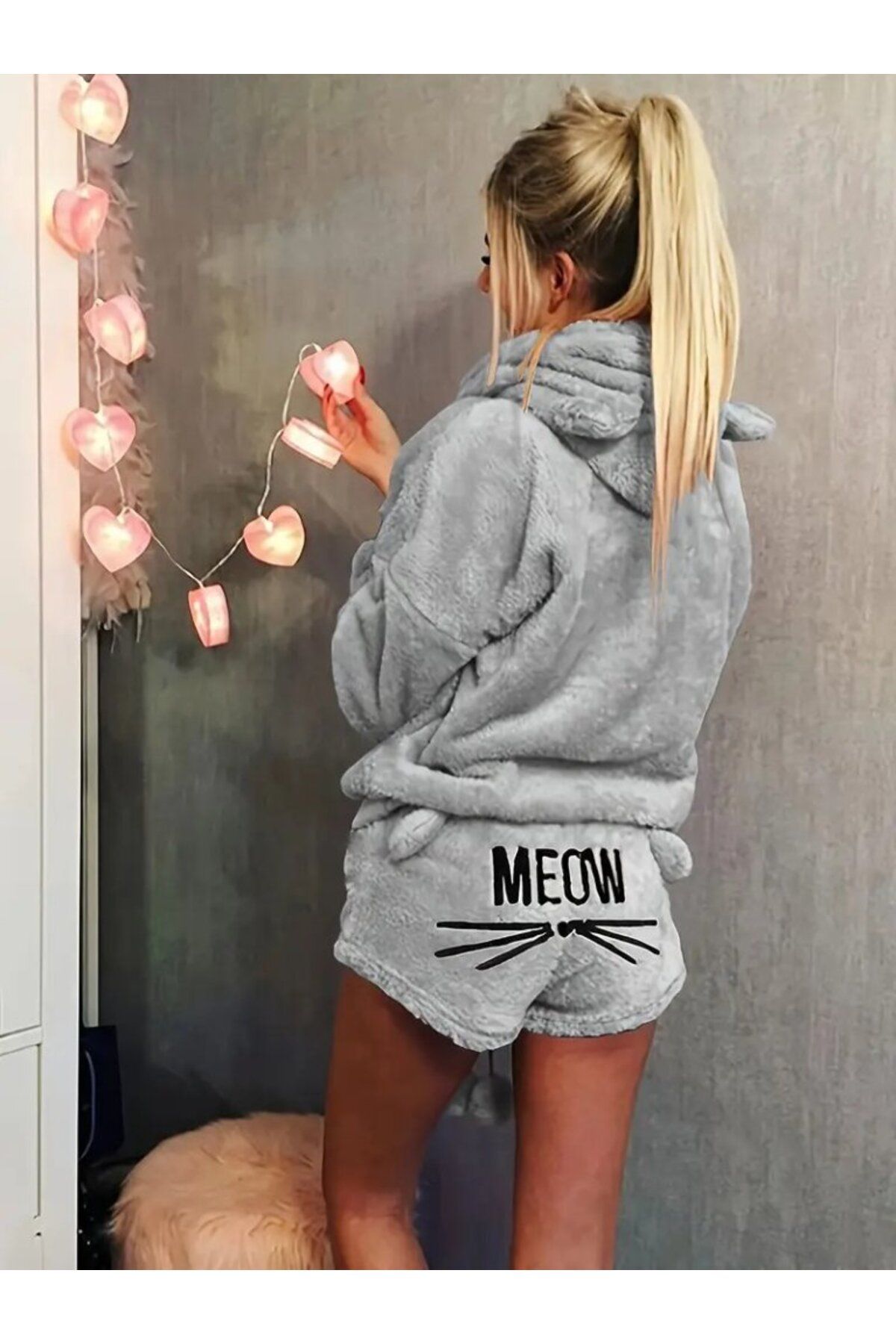 ARUZ MODA Kadın Uzun Kollu Meow Kedi Nakışlı Kapşonlu Peluş Sweat Ve Short Ikili Takım