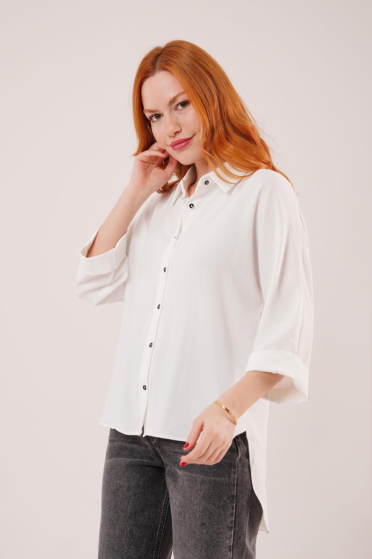ARUZ MODA Kol Katlama Detaylı Beyaz Gömlek