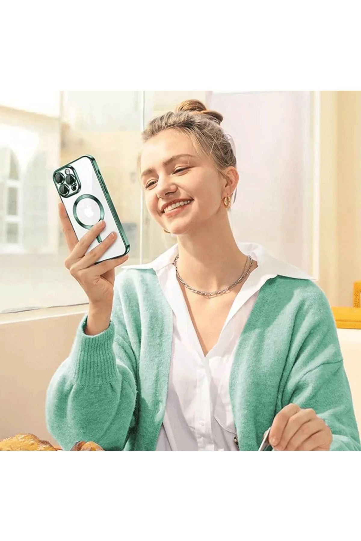 NewFace iPhone 16 Pro Max Kılıf Kross Magneticsafe Kapak - Kahverengi BSTMY
