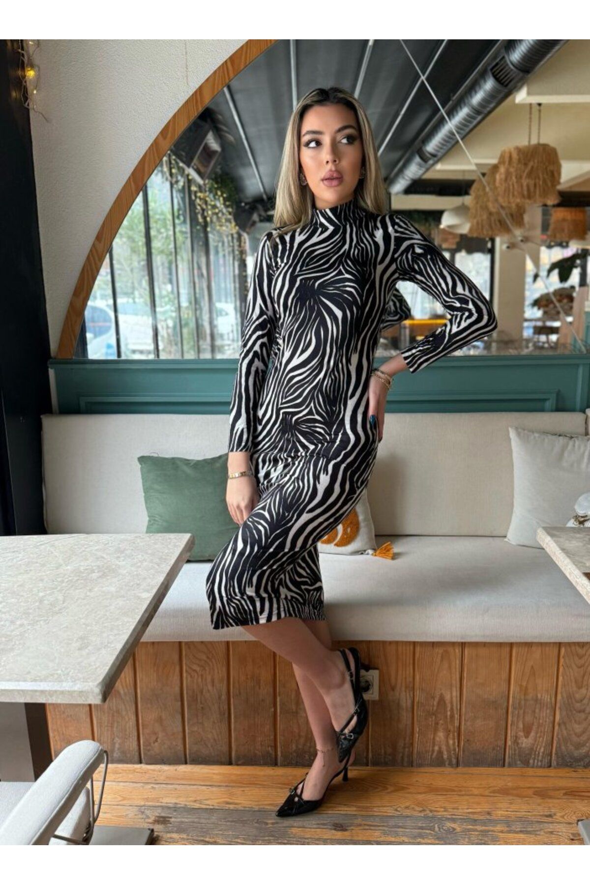 ARUZ MODA Kadın Zebra Desen Süet Kumaş Fırsat ürün Midi Boy Elbise