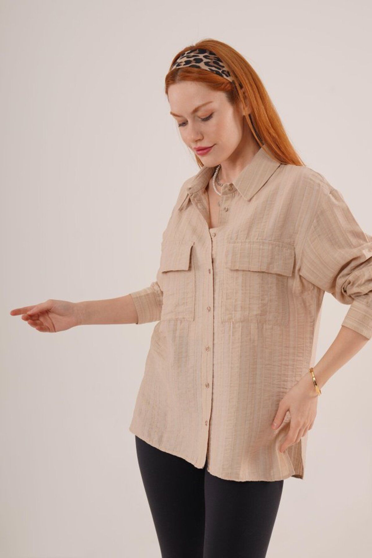 ARUZ MODA Kendinden Çizgili Cepli Ve Düğmeli Bej Gömlek