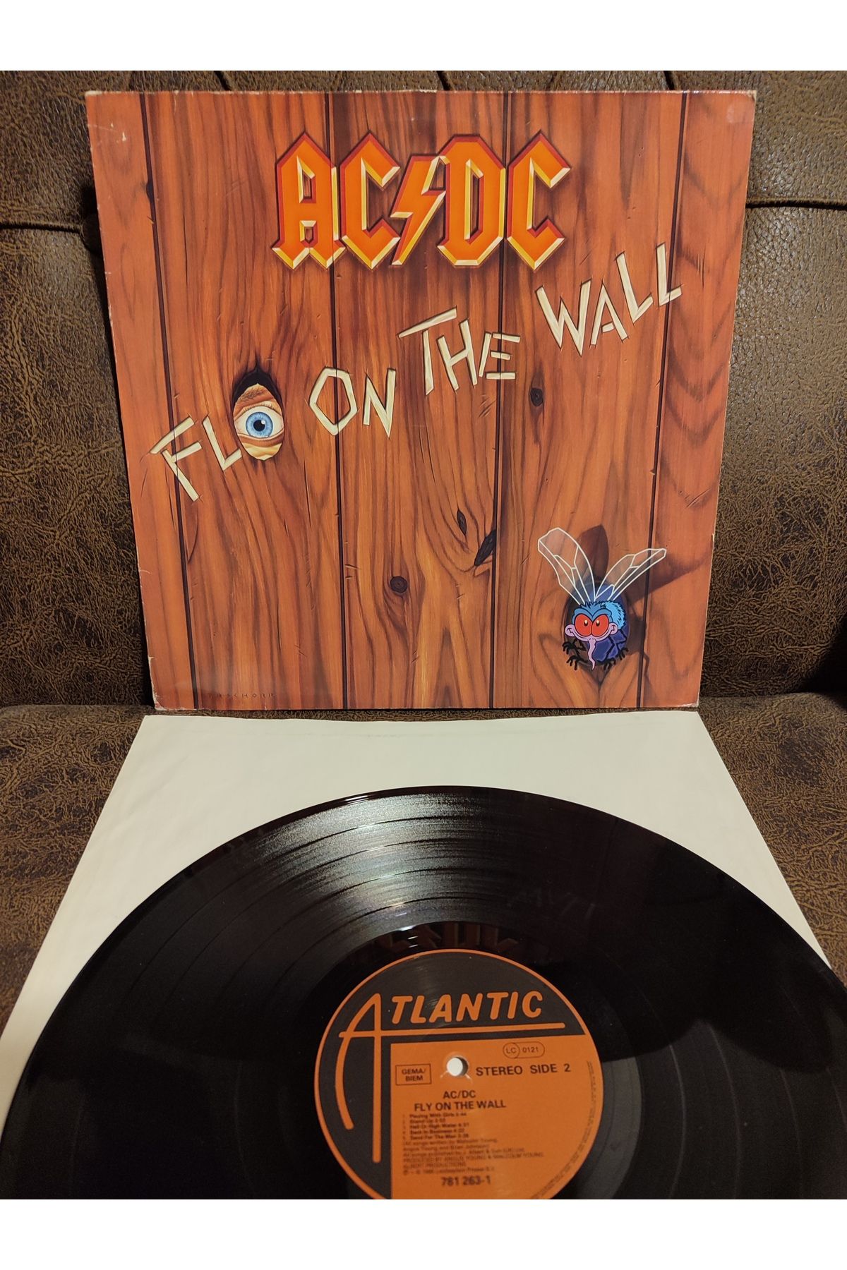 Plakperest AC/DC - Fly On The Wall 1985 Almanya Basım LP Plak 2.el