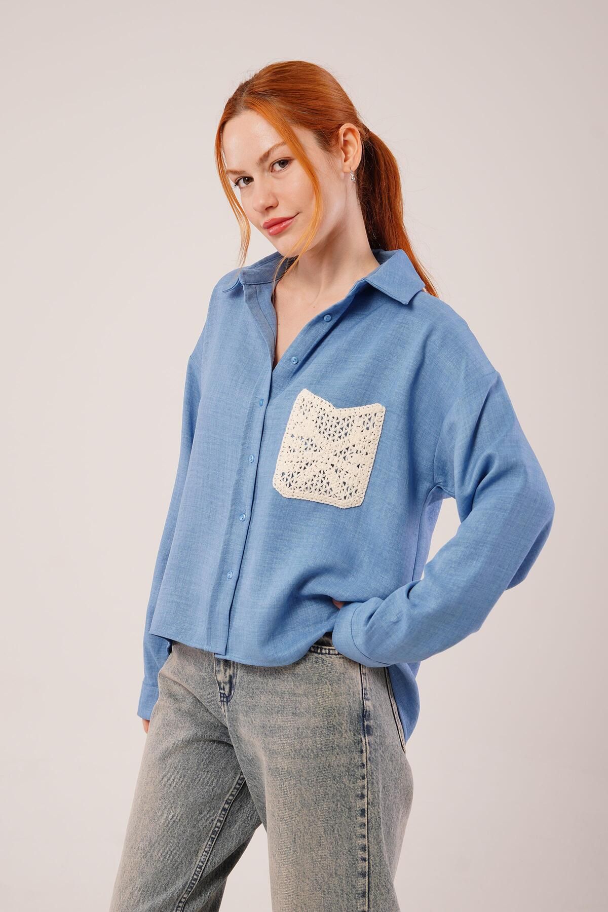 ARUZ MODA Etnik Cep Detaylı Mavi Gömlek
