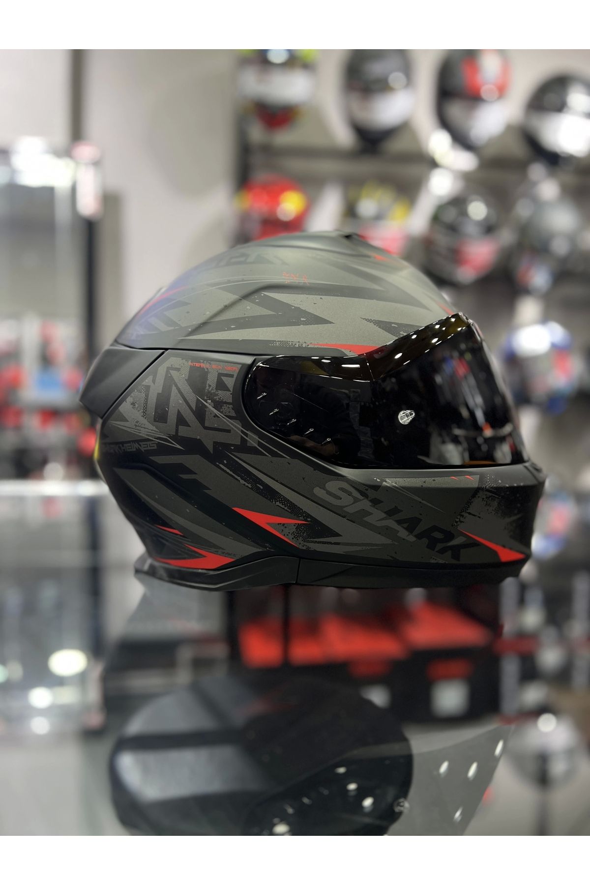 Shark D-Skwal 3 Blast-R Kapalı Kask Şeffaf Vizörlü