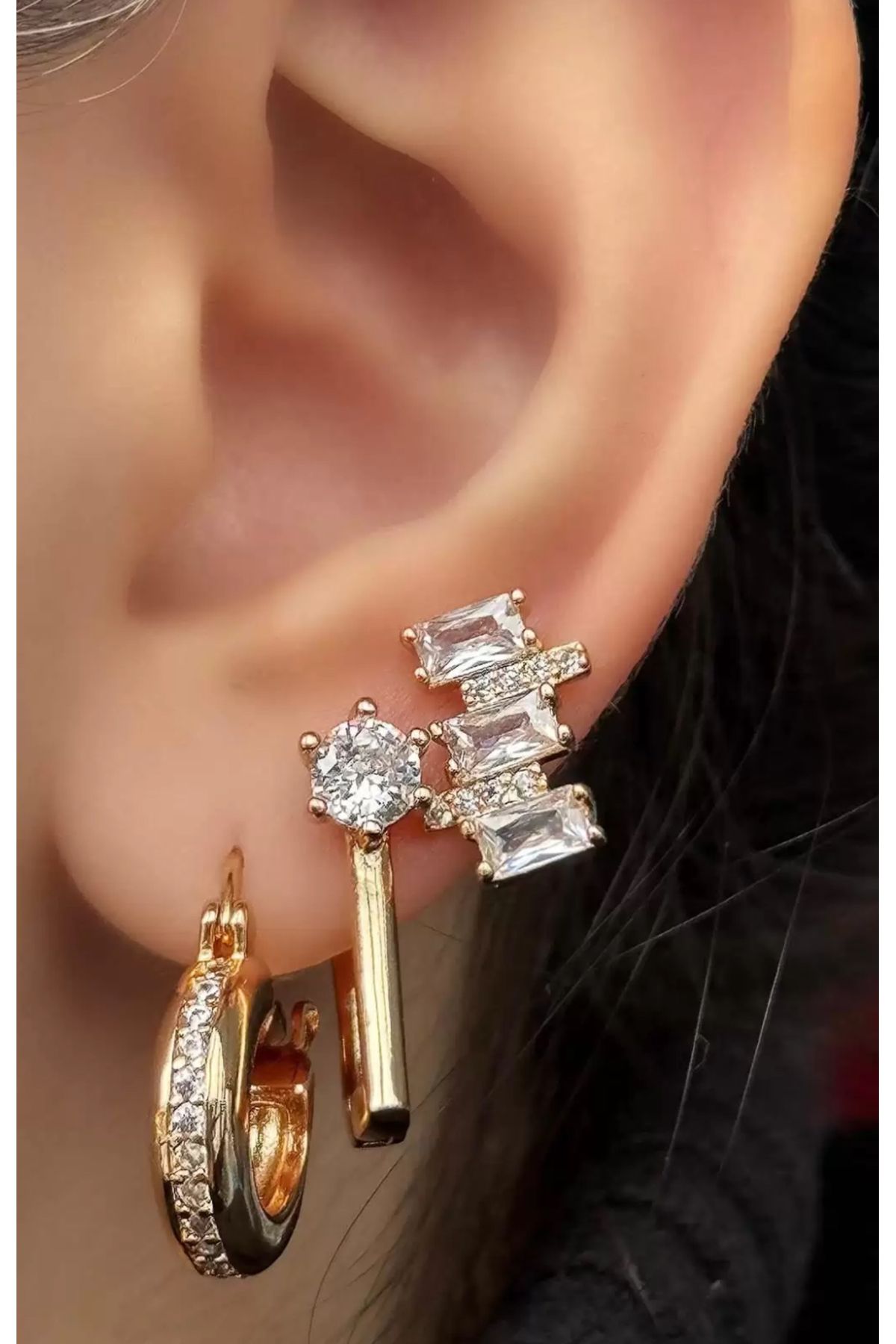 AychaAksesuar Çelik vip seri halkalı baget taşlı gold 3’lü set küpe