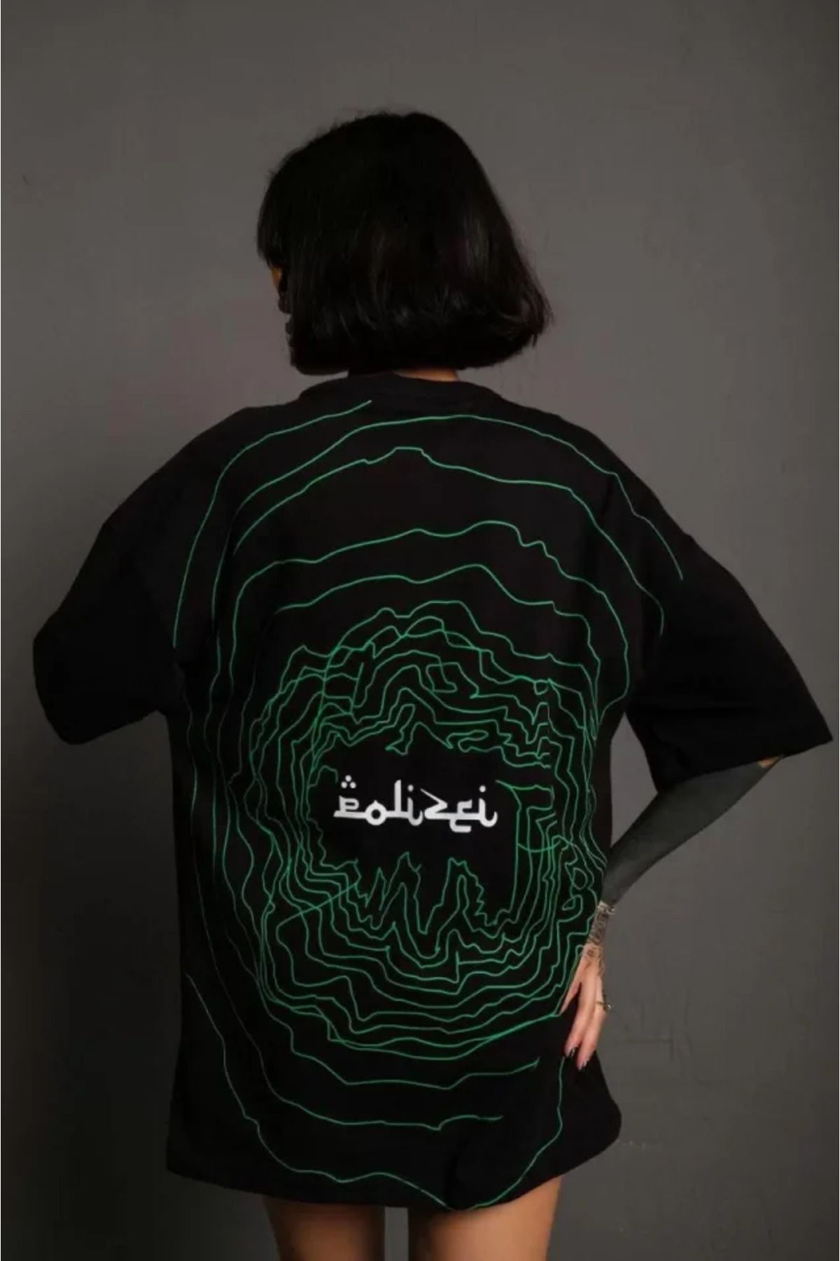 ARUZ MODA Bisiklet Yakalı Sırt Baskılı Oversize T-Shirt - Siyah