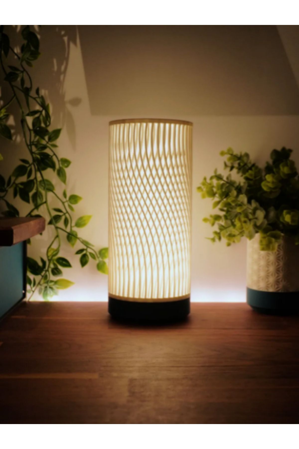 GRAT3D piral Desenli Dekoratif Masa Lambası – Modern ve Şık Aydınlatma