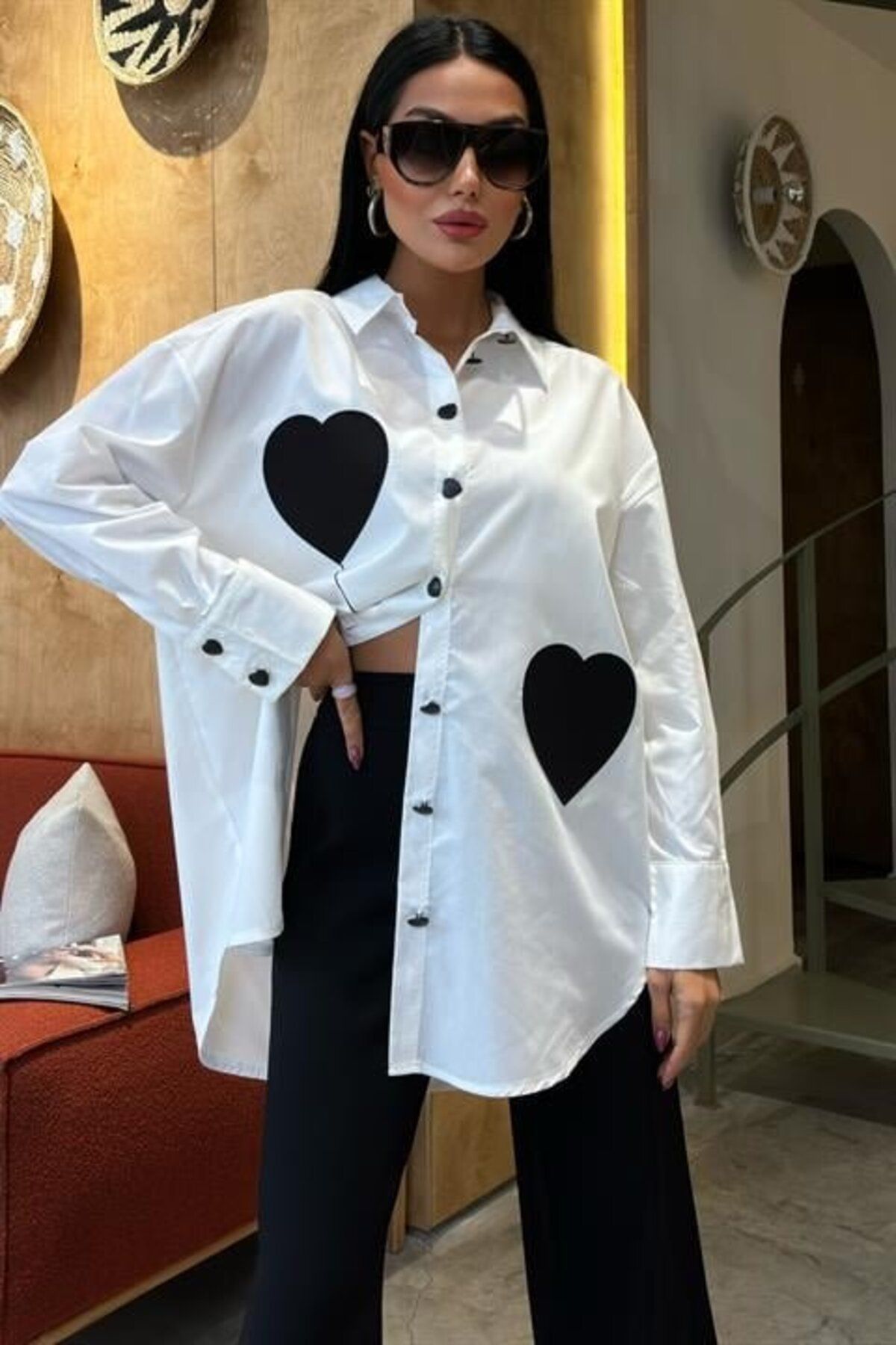 ARUZ MODA Kalp Nakışlı Ve Düğme Detaylı Oversize Gömlek 3430