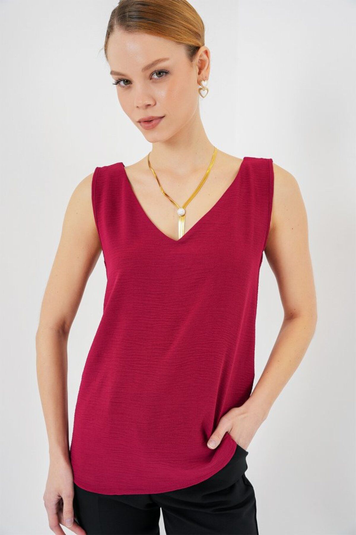 ARUZ MODA V Yaka Sıfır Kol Bluz 950 - Bordo