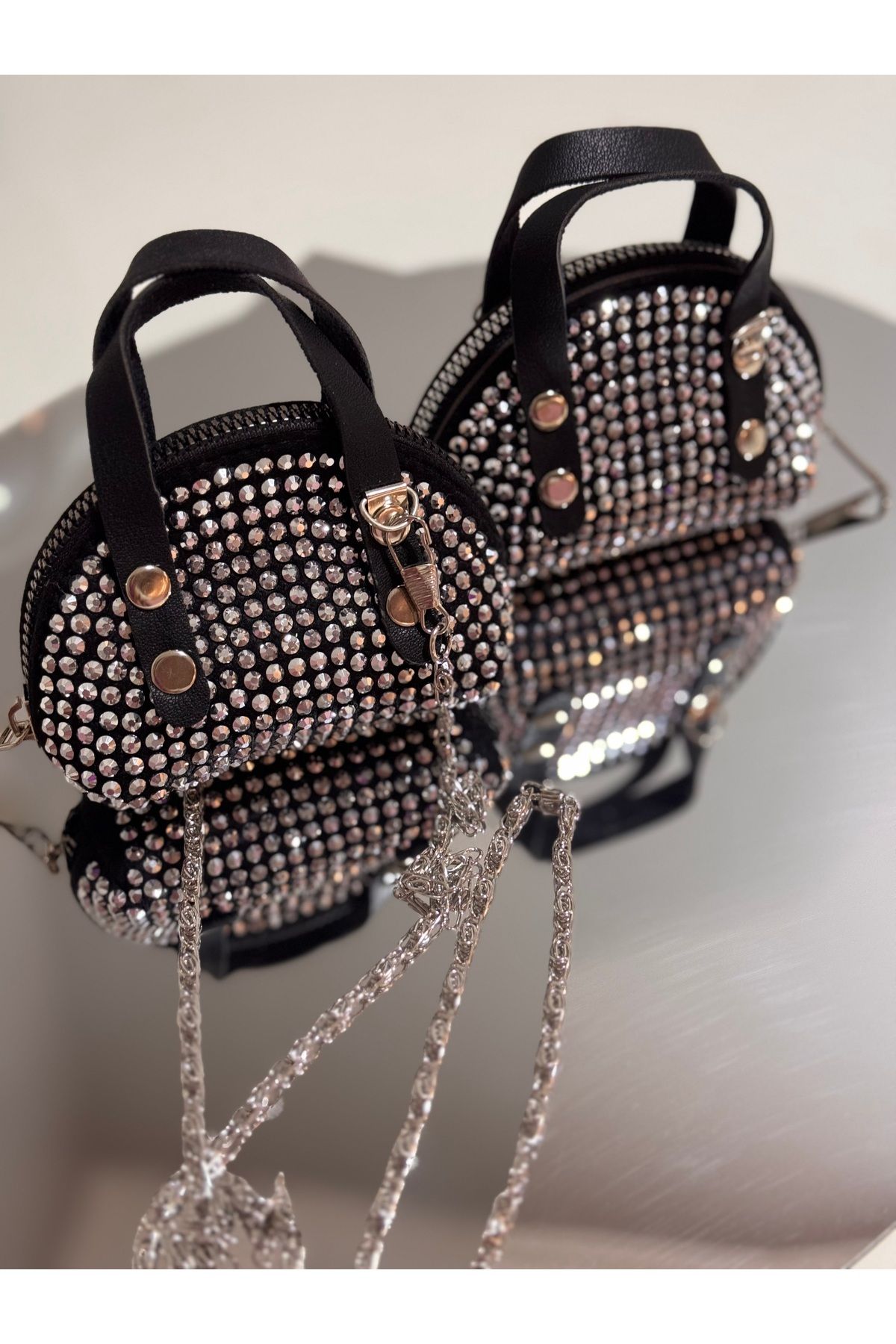 CemreBoutique MİNİBAG Taşlı Zincir Detaylı Mini Çanta 10*7 cm ölçülerinde