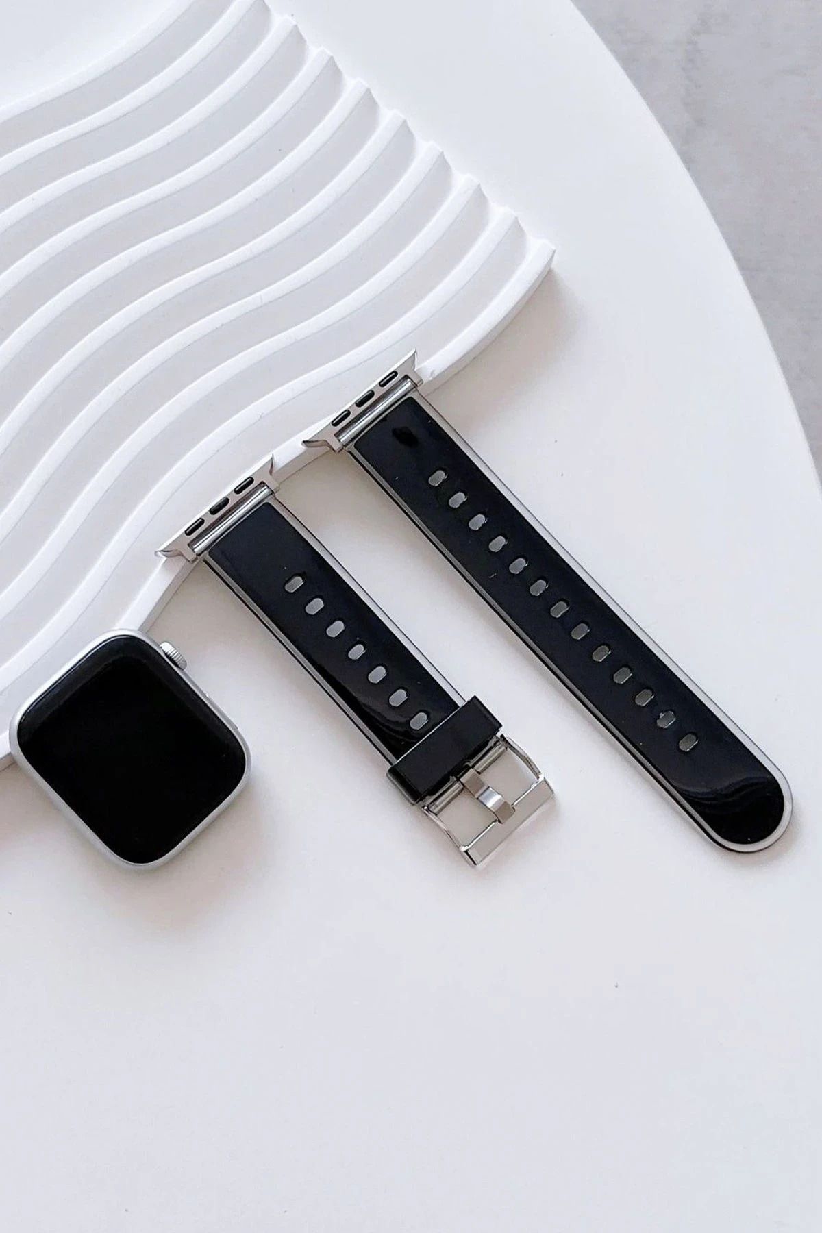 MOVENCHY Watch 38mm Jelly Silikon Kordon - Siyah DPMAH