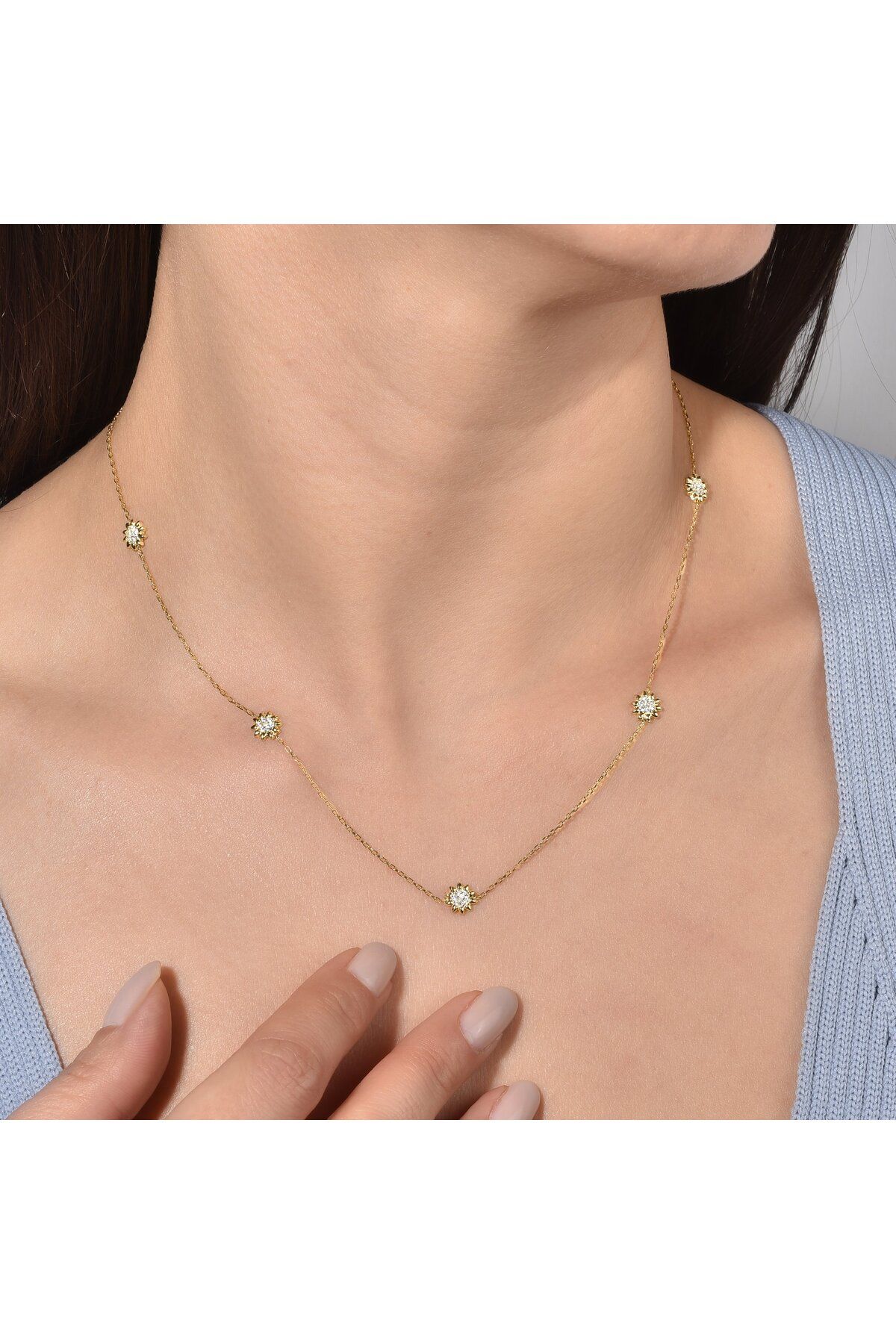 Nox Jewelry 14 Ayar Altın Kaplama Zarif Çiçekli Gümüş Kolye - CNS00623