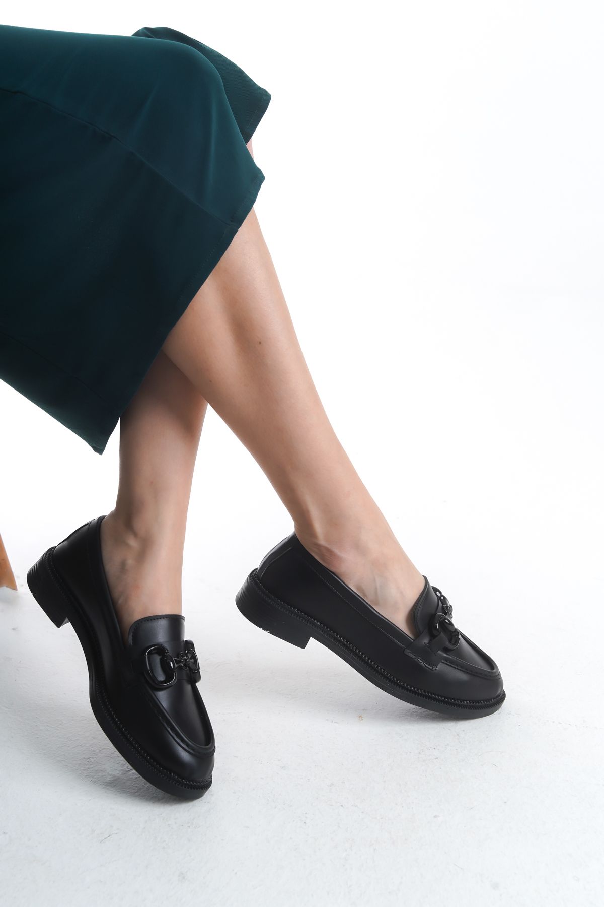 ZOLESSA Kadın Siyah Loafer Siyah Toka Detaylı Klasik Ayakkabı Deri Casual Günlük Şık ve Rahat Ayakkabı