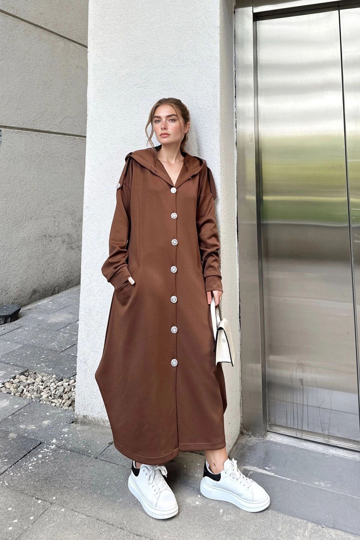 bacc Kahve Kapüşonlu Oversize Elbise BCBSK-25700-3446