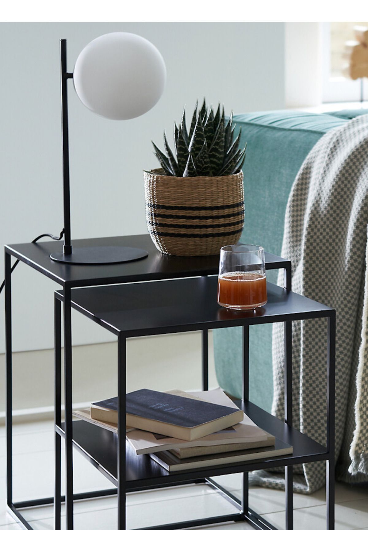 EGAL Collection Atea Serisi Minimalist Tasarım Modern Siyah Masa Lambası