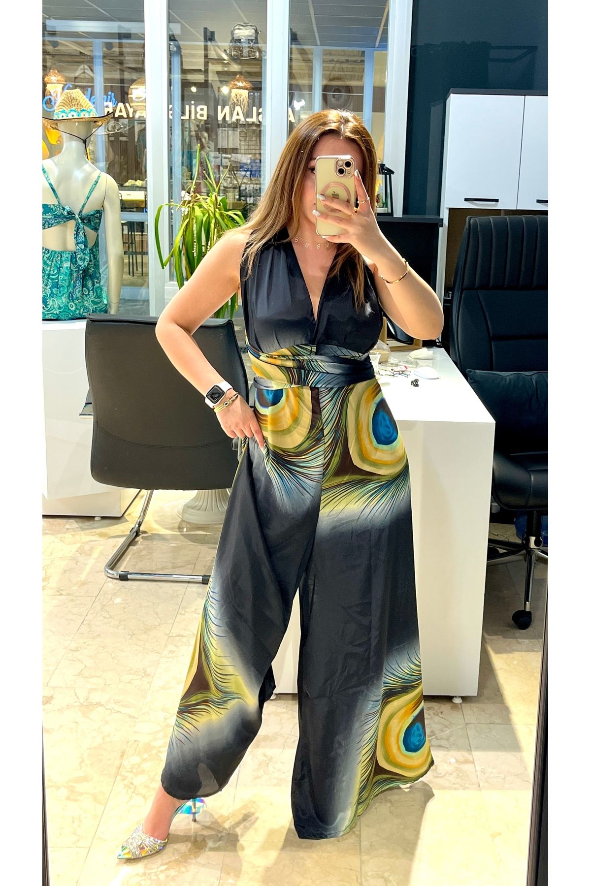 ŞEYMA KANDEMİR Desenli Boyundan Bağlamalı Sırtı Açık İpek Tulum