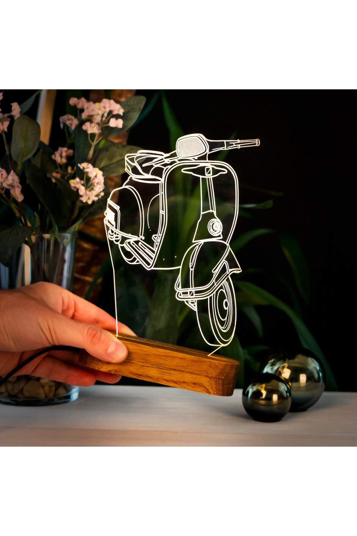 STOREMAX Scooter Motosiklet 3D LED Masa Lambası - USB Bağlantılı Sarı Işık