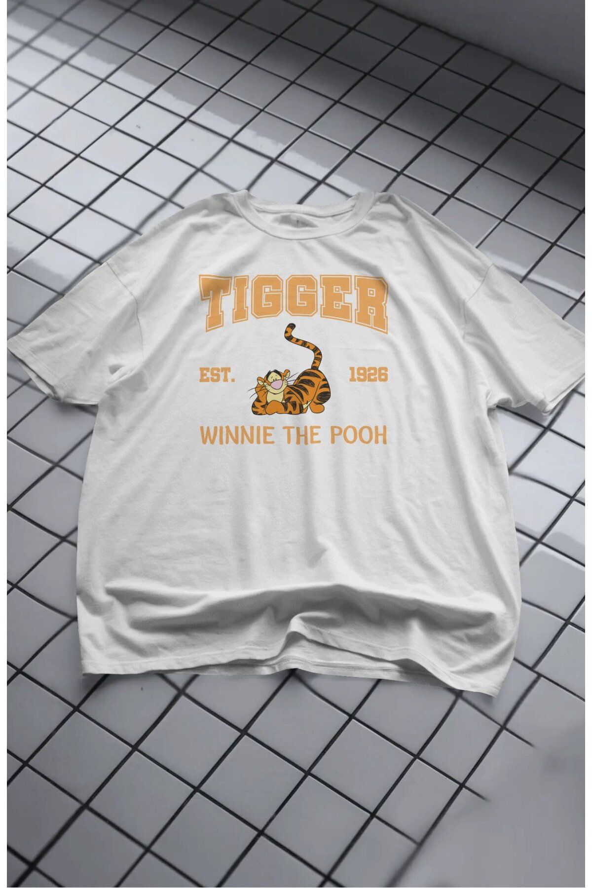 Fuddy Moda Unisex Kaplan Tigger Baskılı Tişört, Oversize Winnie The Pooh Çizgi Film Temalı T-Shirt