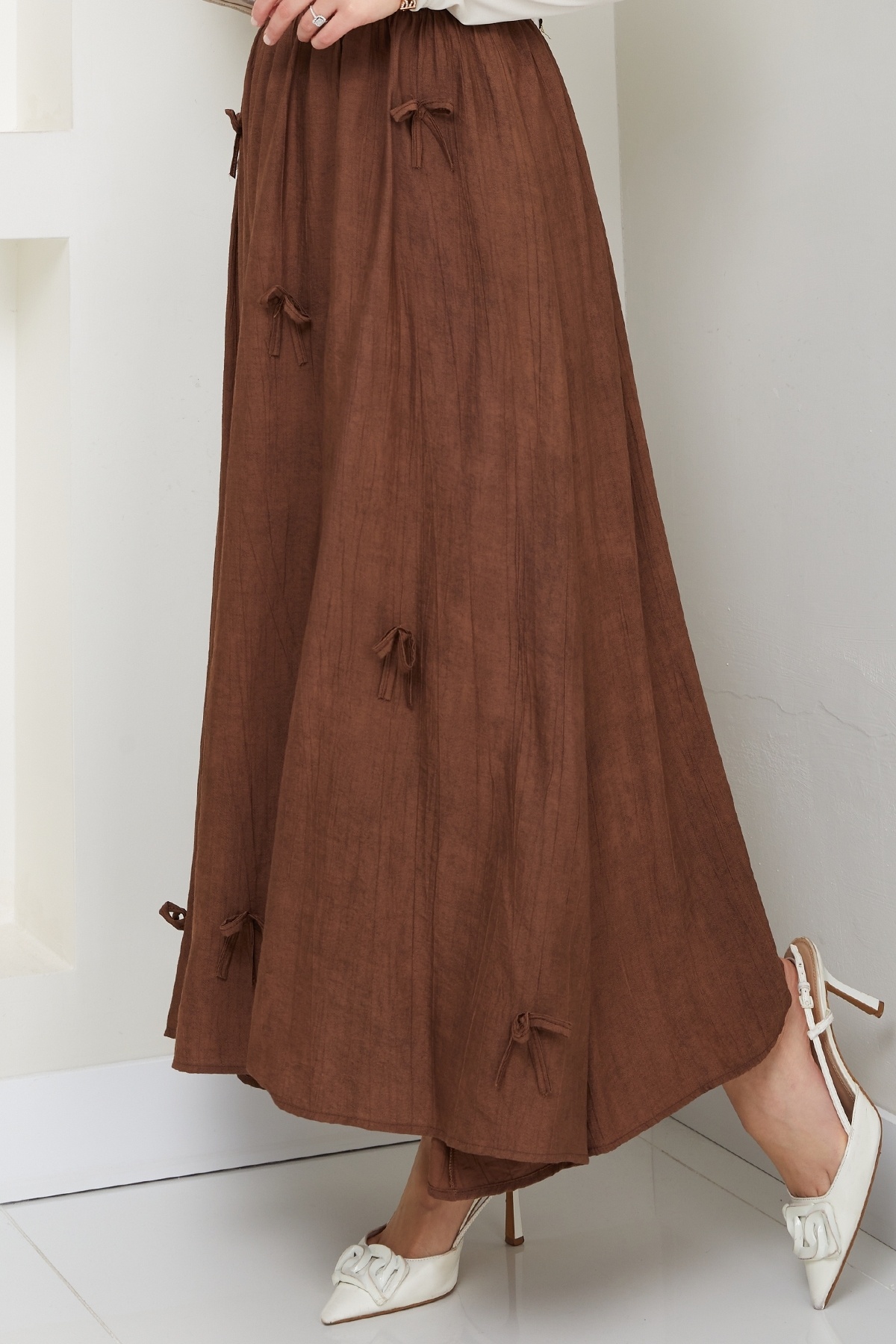 InStyle-Bitter Brown Skirt with Bow Detail and Elastic Waist 3