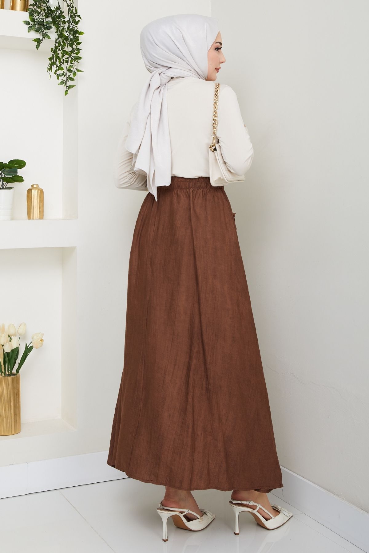 InStyle-Bitter Brown Skirt with Bow Detail and Elastic Waist 4