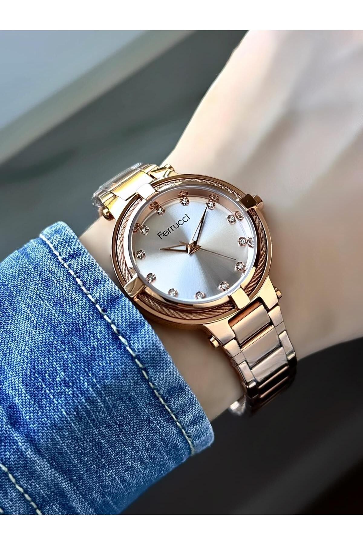 Ferrucci Kadın Metal Kordon Rose Renk Örgü Kasa Kadranı Taşlı Kol Saati