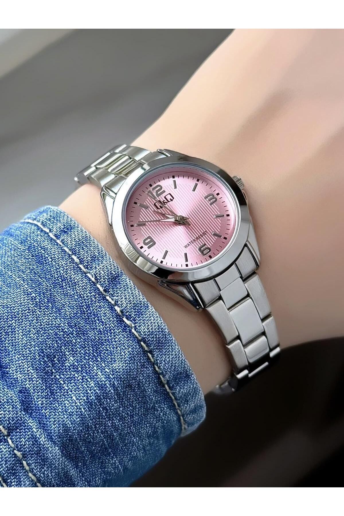 Q&Q Metal Kordon Pembe Kadranlı Kadın Kol Saati