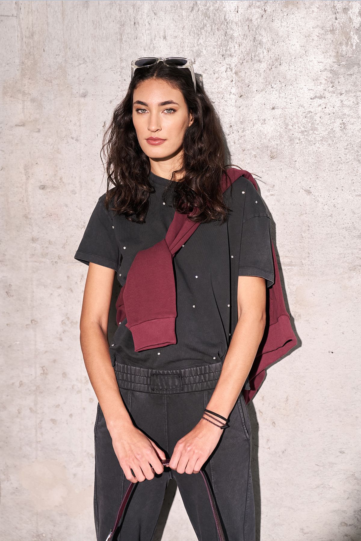 bilcee Kadın Antrasit Yıkamalı Washed Taşlı Oversize Tişört 3912