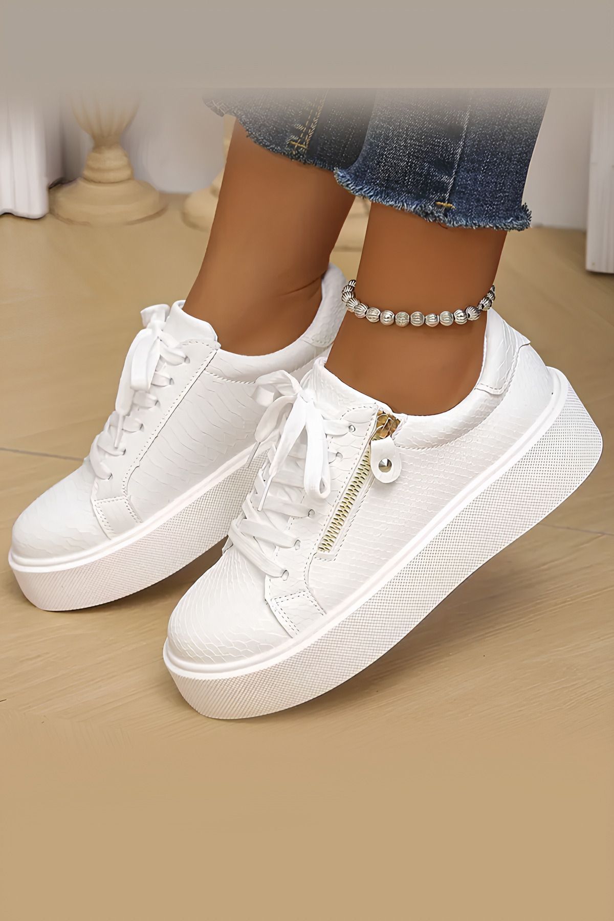 Ticen Beyaz Platform Tabanlı Kadın Spor Ayakkabı – Fermuar Detaylı Sneaker Modeli