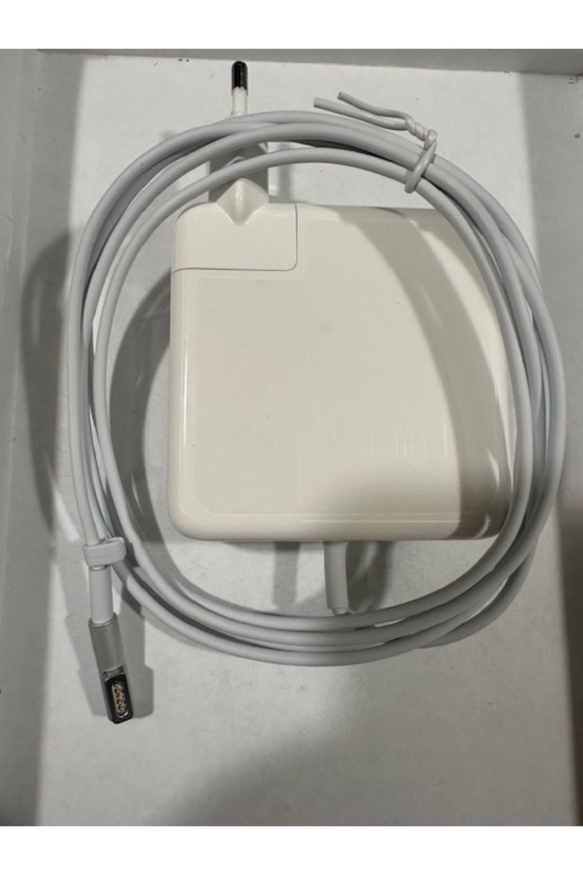 yk desing Macbook uyumlu L uçlu 18.5 volt 4.6 amper magsafe1 adaptör 85 watt magsafe1 adaptör