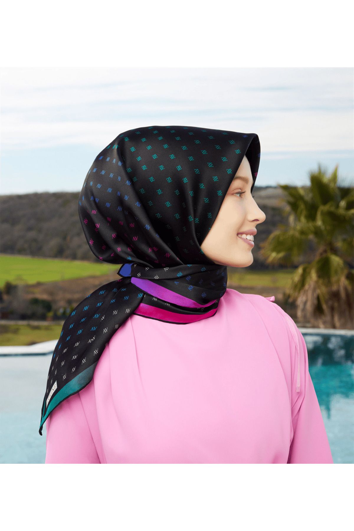 Armine DJ SAF İPEK EŞARP 8936D (S) (NOSTALJİ SURA) -MONOGRAM DESEN- 53