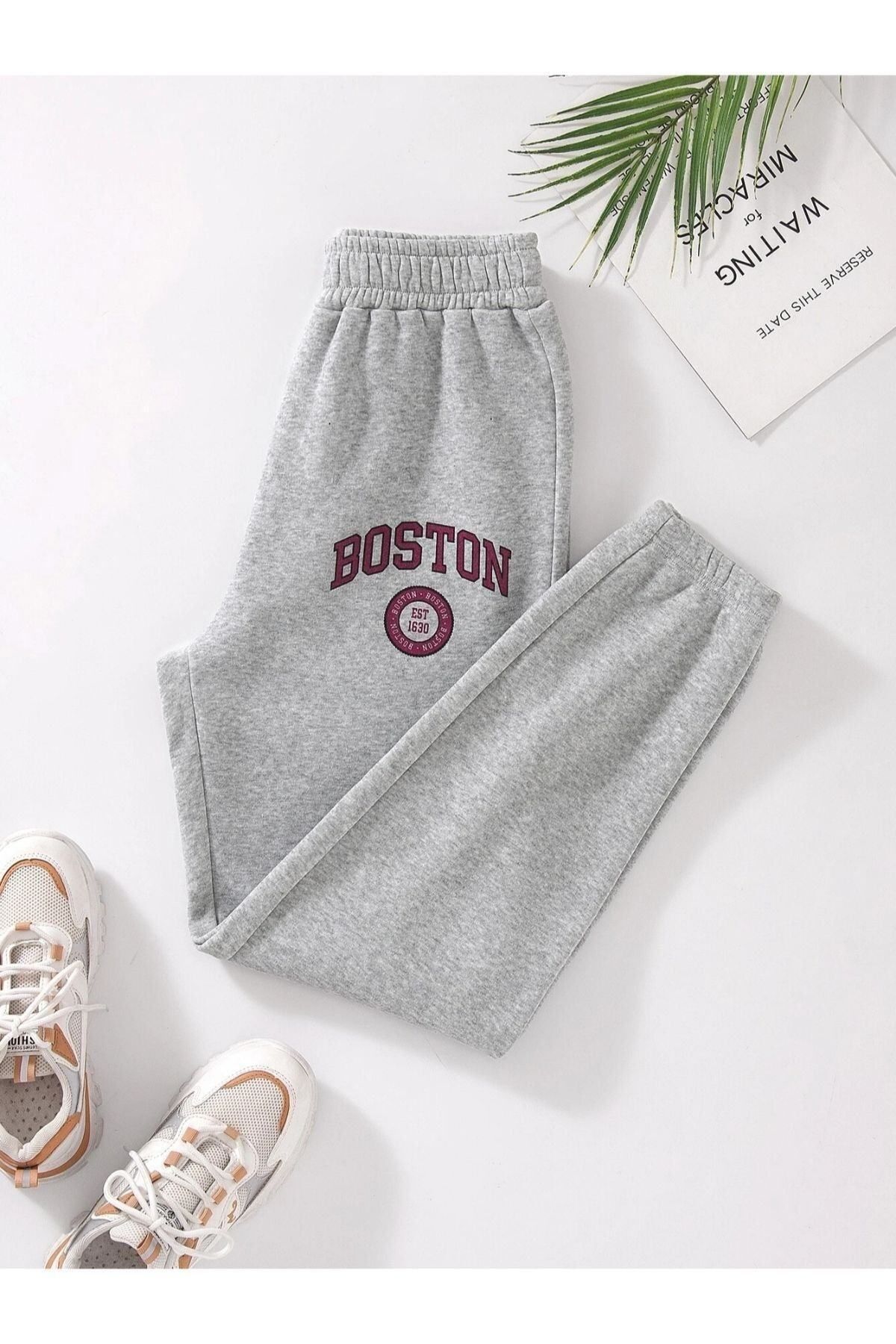 GIANTSTORE A Kadın Gri Boston Baskılı Oversize Eşofman