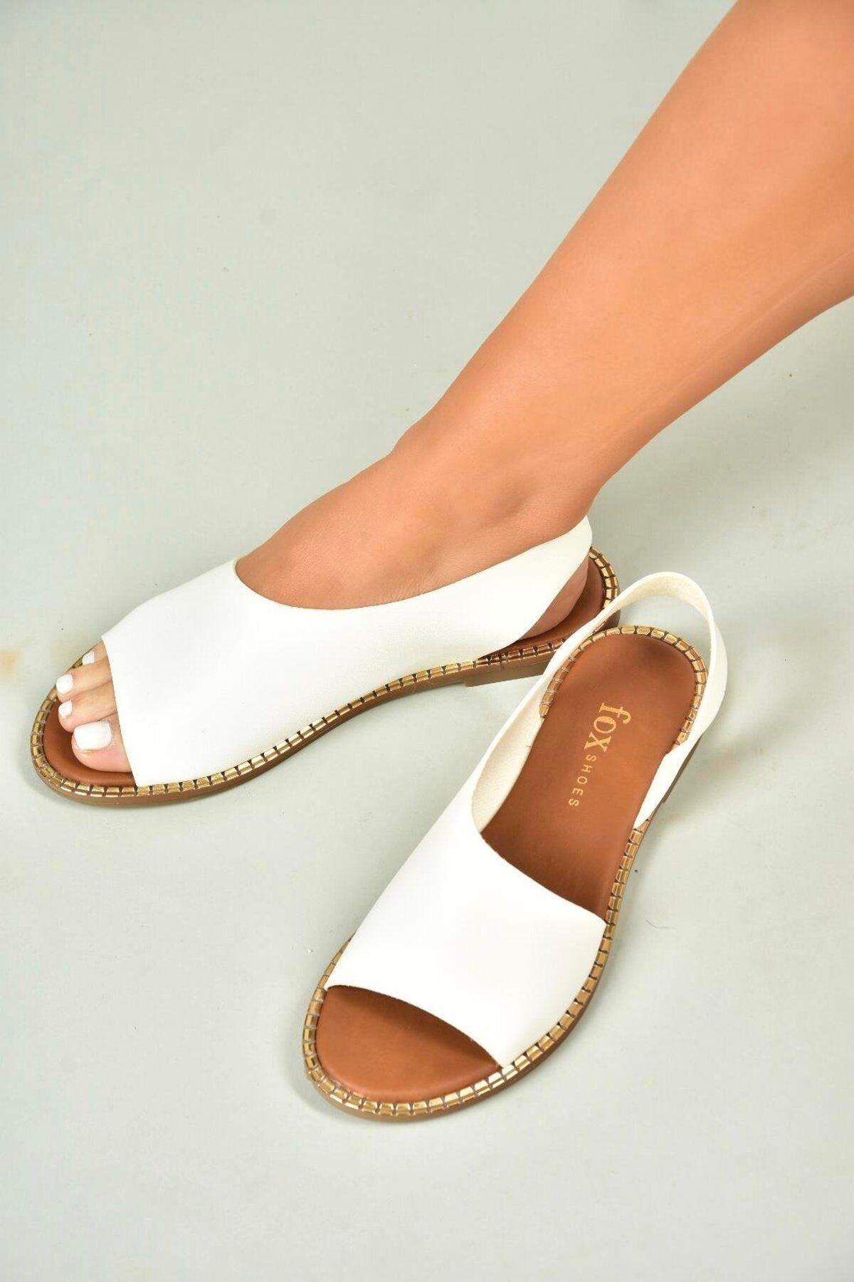 Fox Shoes U876860609 Beyaz Kadın Sandalet