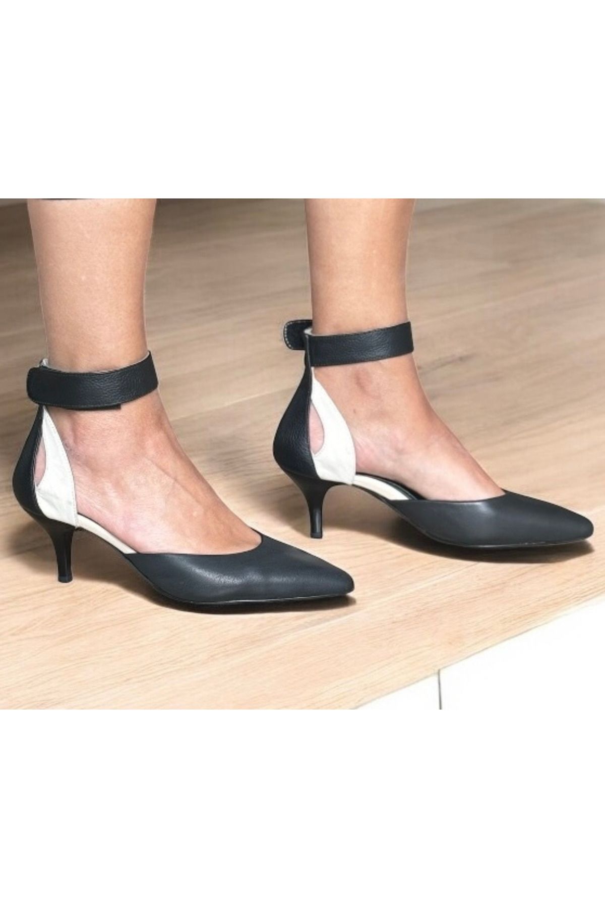 NEVE SHOES Siyah Bilekten Cırt Cırtlı Kadın Topuklu Ayakkabı