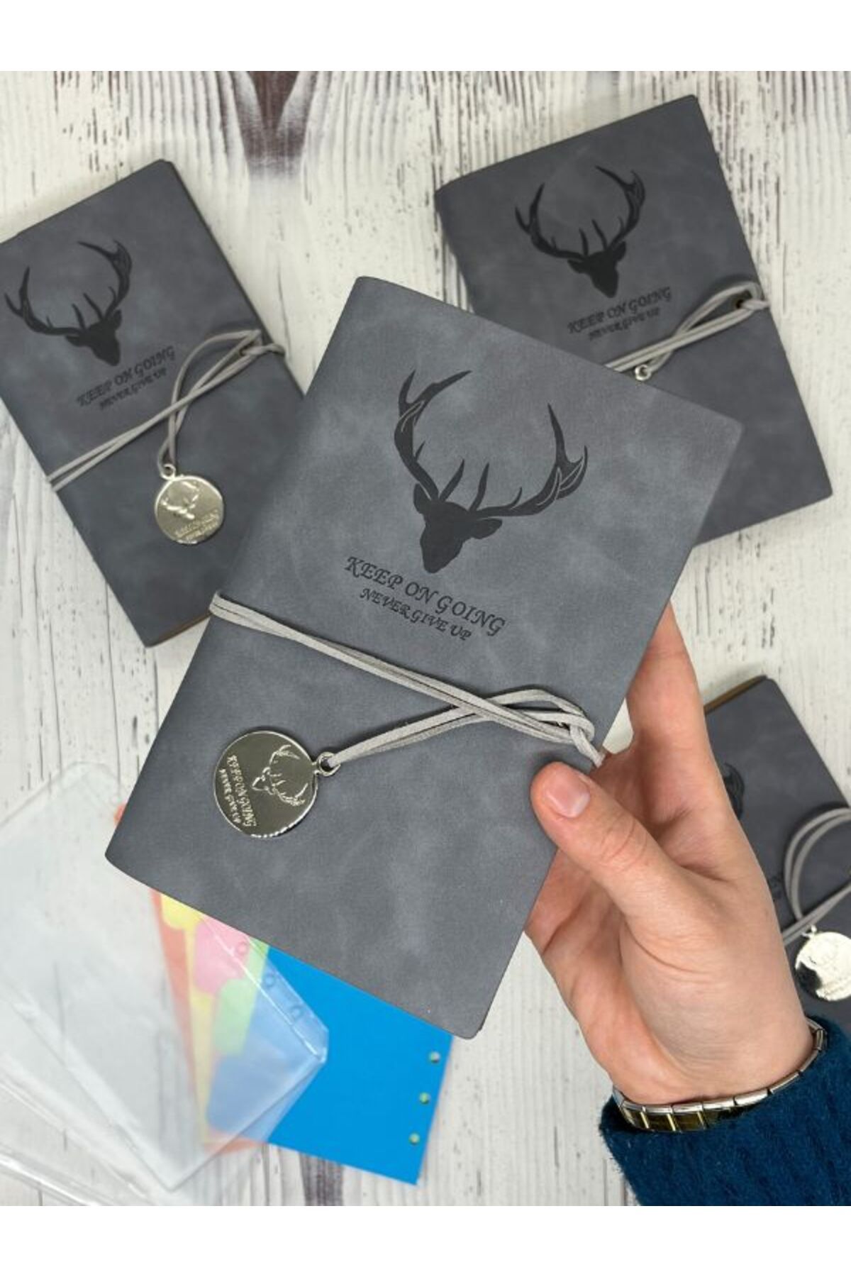 Kağıt Gemi Dükkan Keep On Going Binderli Deri Kapak Depolama Dosyalı Gri Renk Özel Tasarım Ajanda/Notebook/Klasörlü De