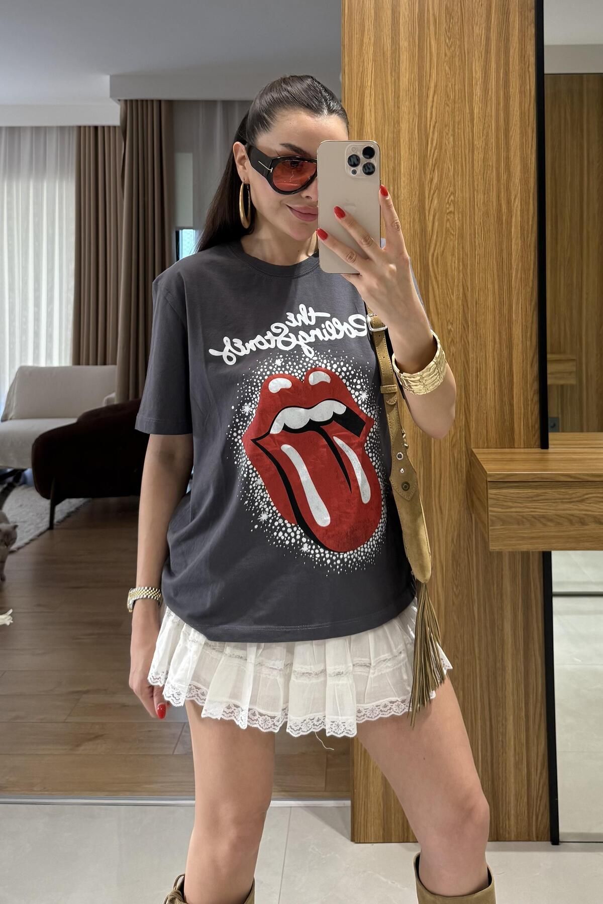 Gizem Ecemiş Rolling Füme Baskılı Tshirt