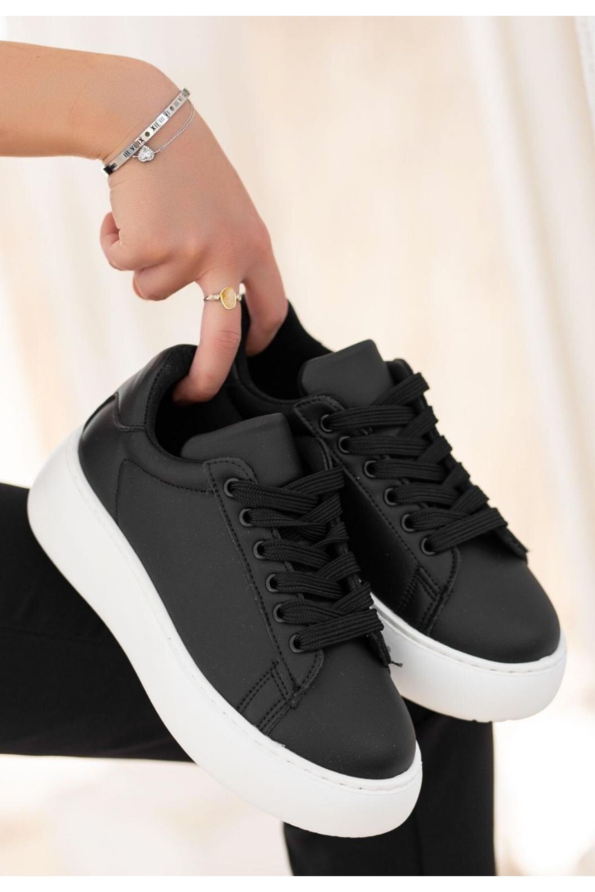 pabucmarketi Siyah Suni Deri Bağcıklı Kadın Sneaker Ayakkabı