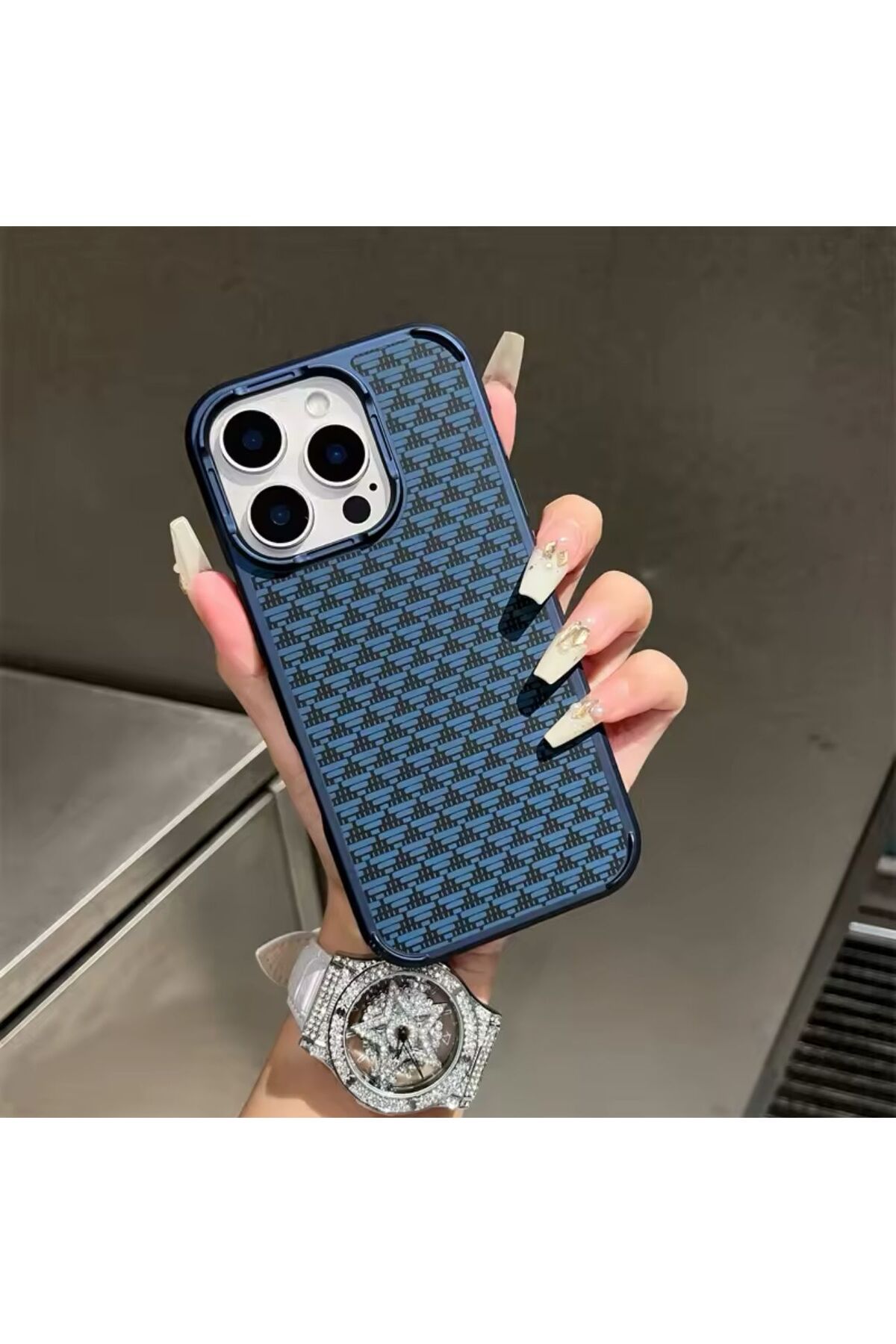 PEXURA TECH Apple İphone 11 Carbon Ultra Lüks Magsaf Destekli Premium Kılıf Kapak