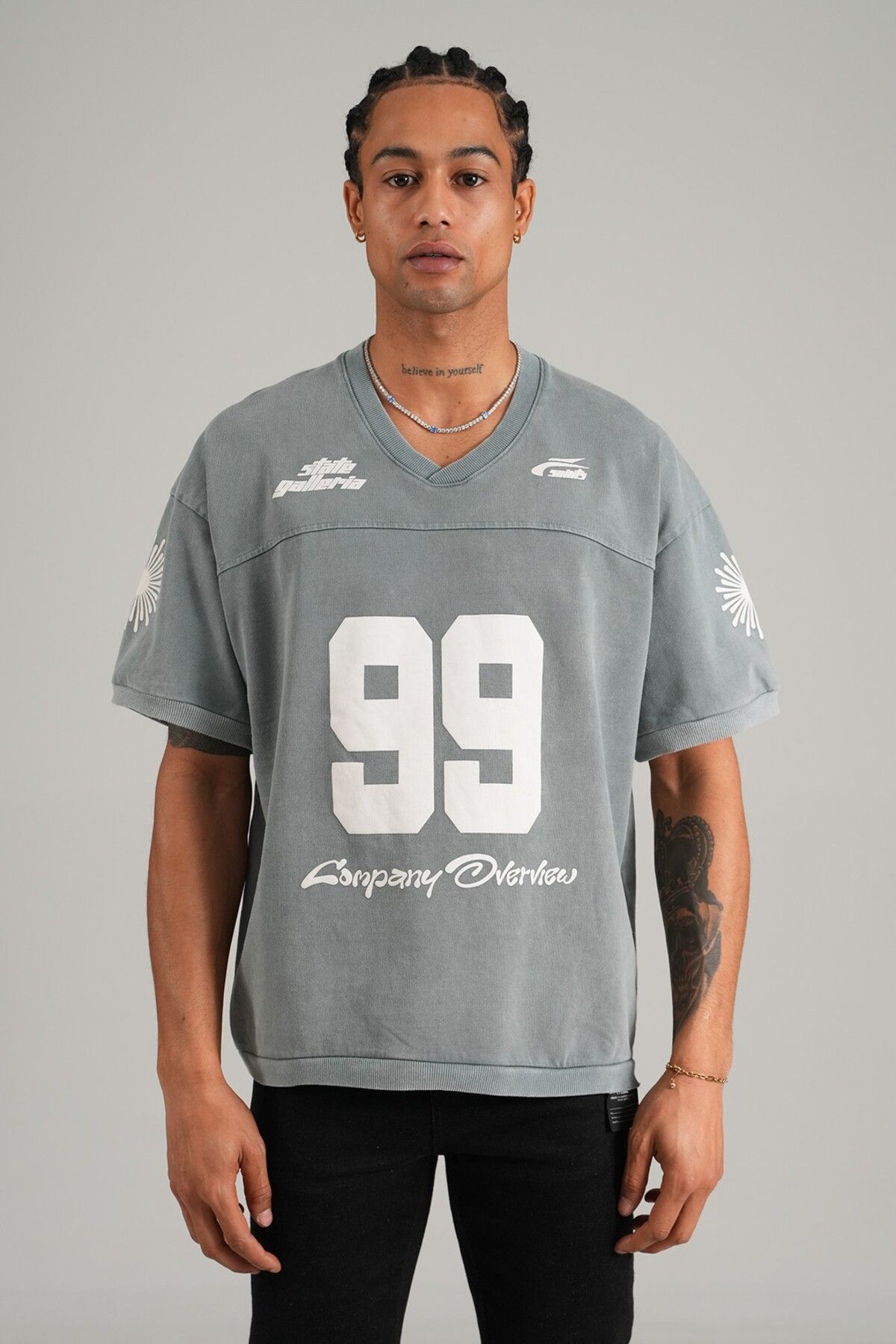 İkao 99 Baskılı V Yaka Oversize Tişört