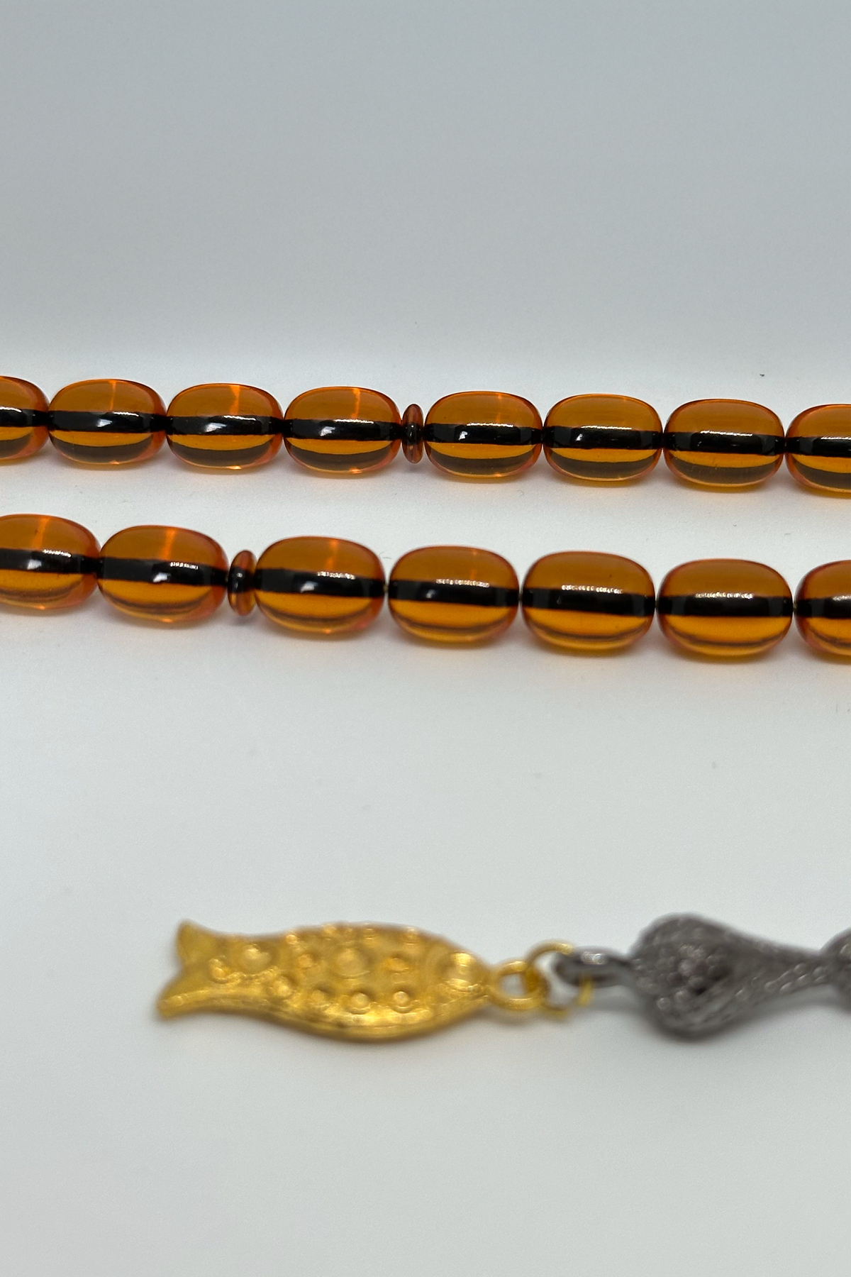 Turuncu Ateş Kehribarı Tespih – Enerji Veren Canlı Tonlar ve Zarif El İşçiliği — Muammer Köksal Design (3)