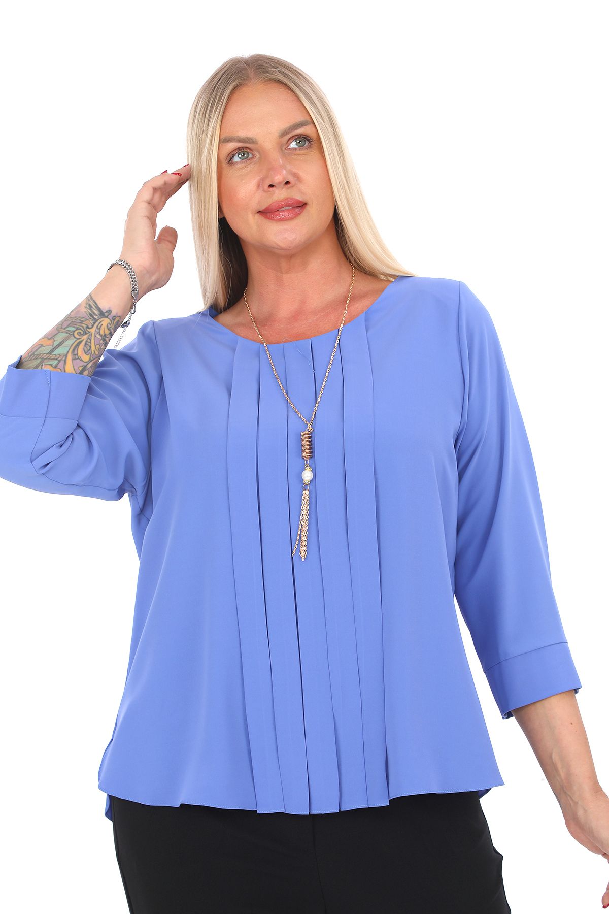 KİFAYET 21522 Kolyeli Önü Pliseli 3/4 Kol Jesika Bluz (R) (D103)