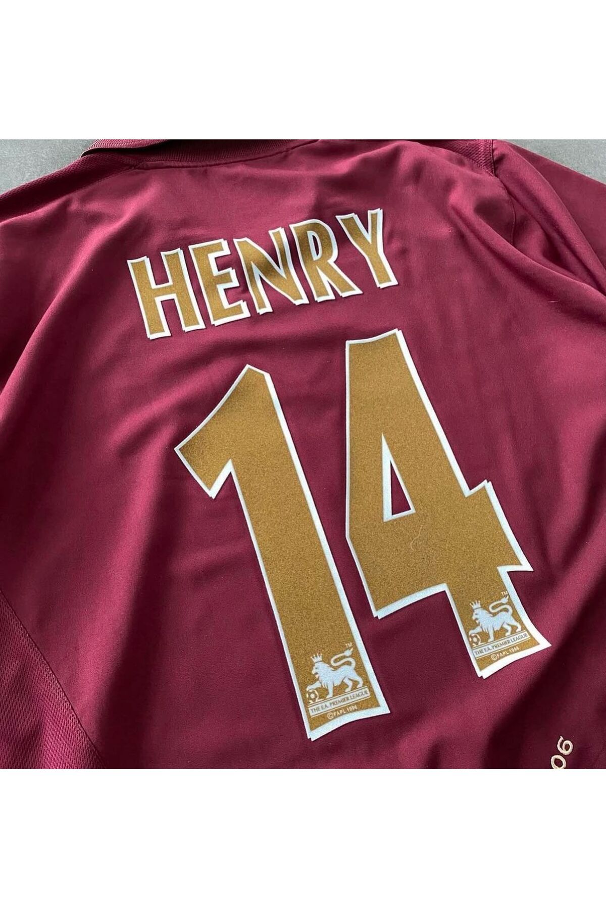 Ronson A.r.s.e.n.a.l 2005/06 Sezonu Thierry Henry Özel Nostalji Forması