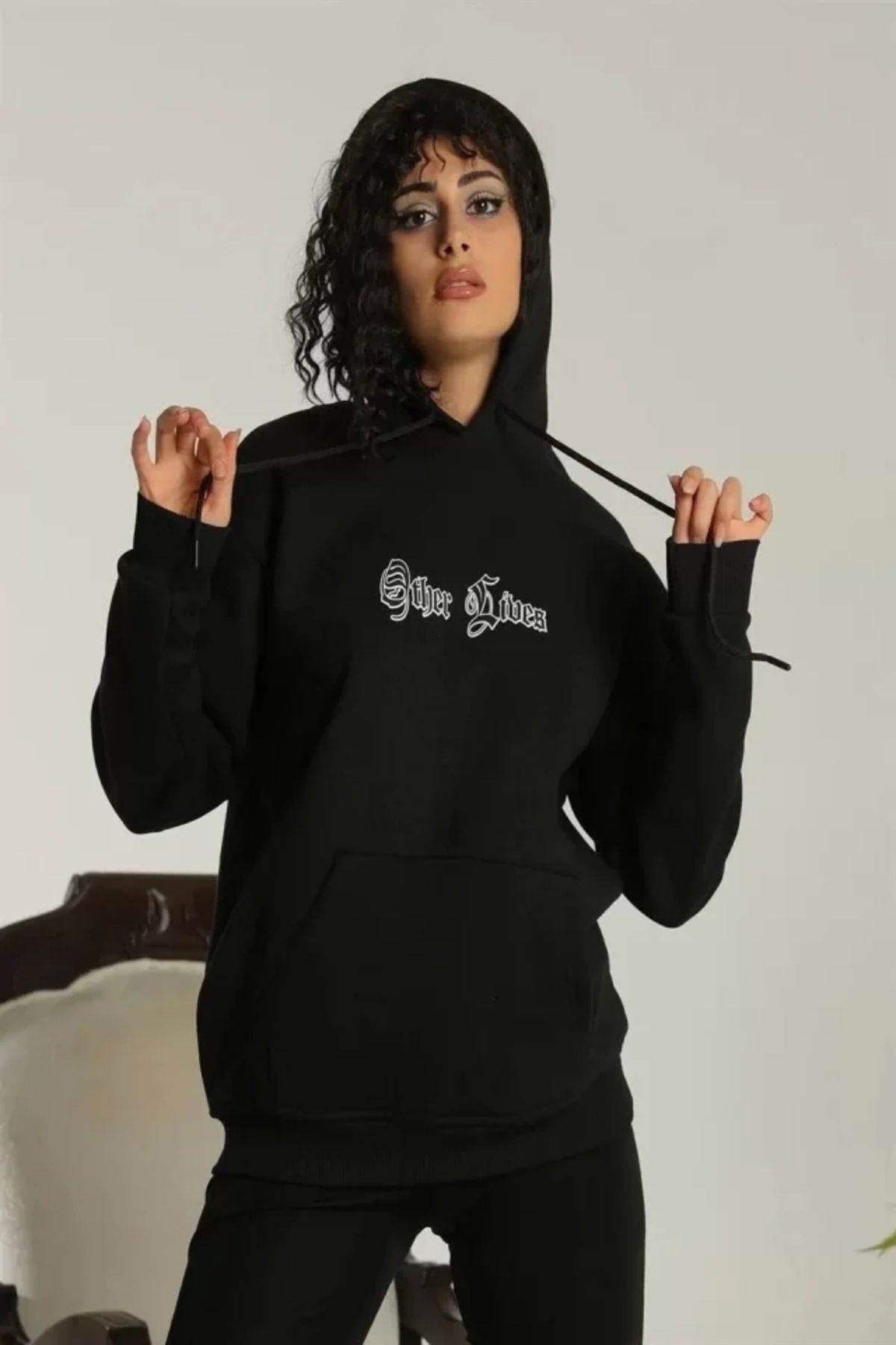 nedo7 Sırt Baskılı Oversize Üç İplik Kapüşonlu Sweatshirt - Siyah