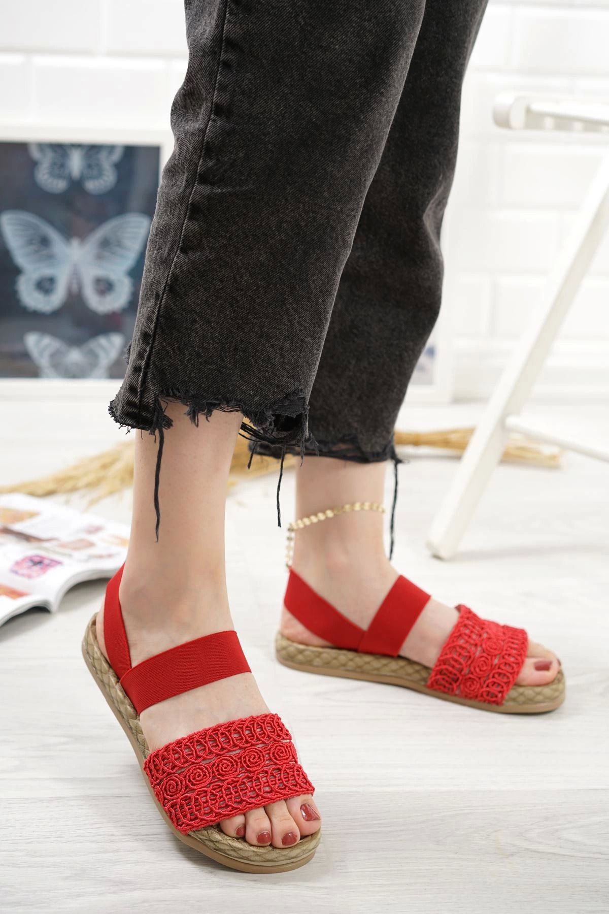 Shop58 Marri Kırmızı Dantel Lastikli Sandalet