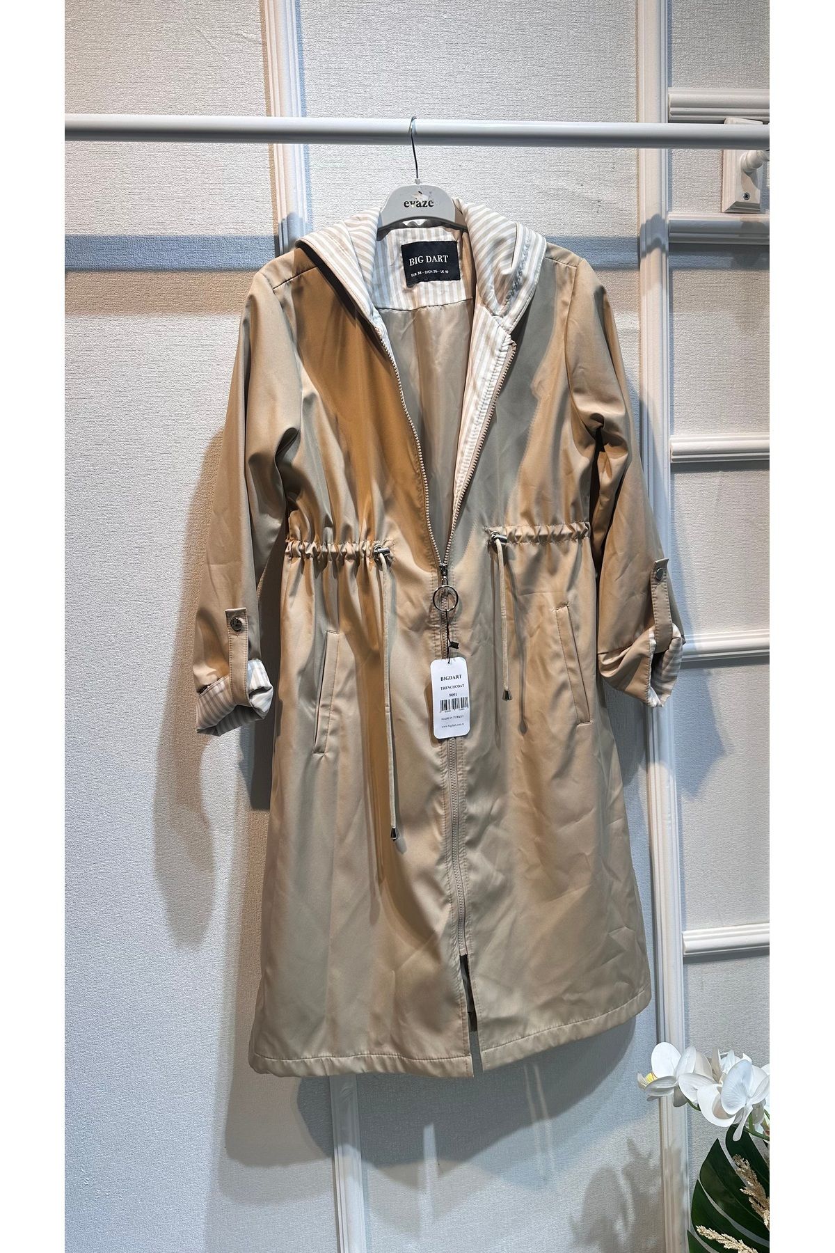 butiksosyete38 Krem Çizgili Trençkot