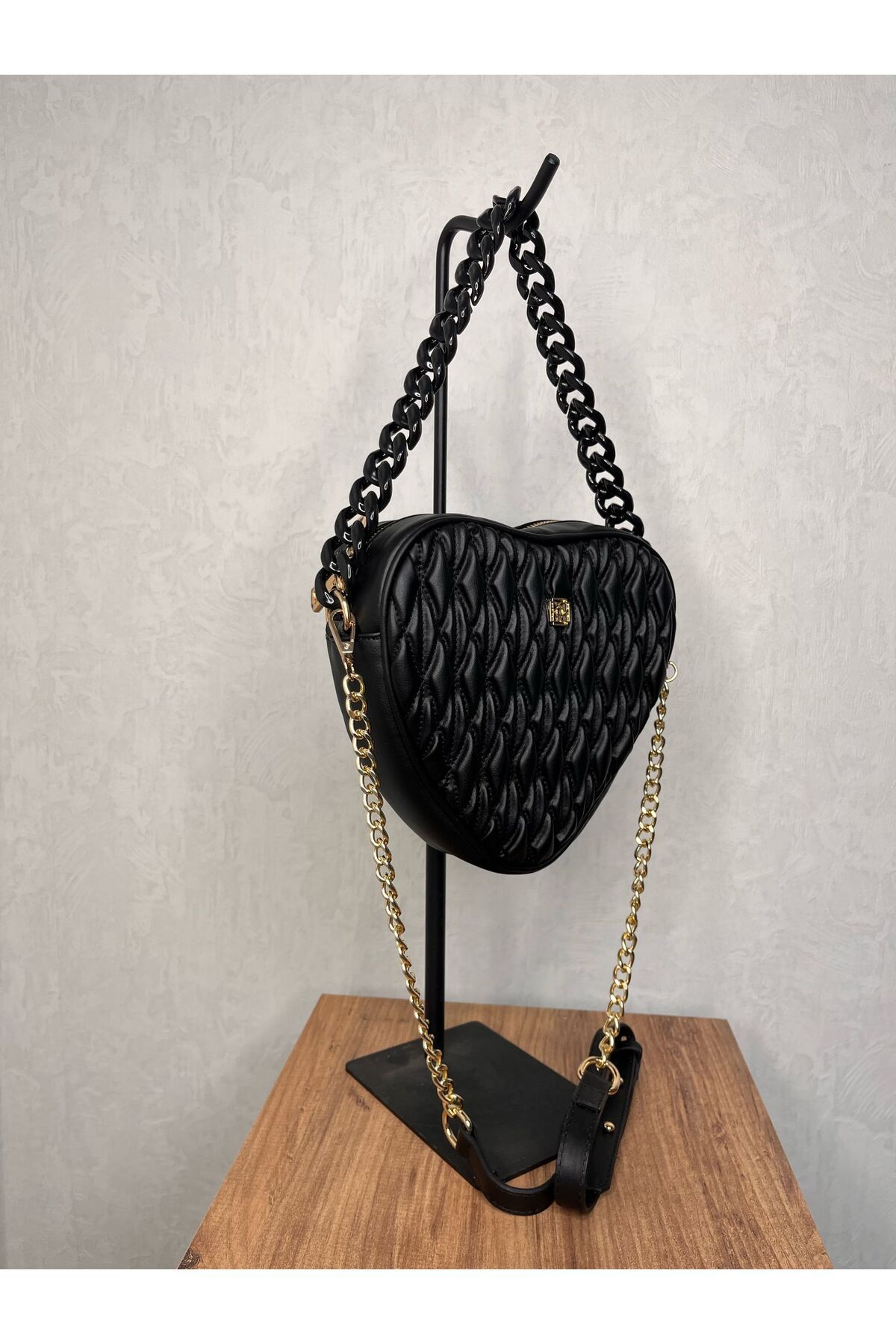 MÜJERİL'S Kapitone Modern, Zincir Askı Detaylı , Mary El ve Omuz Çantası