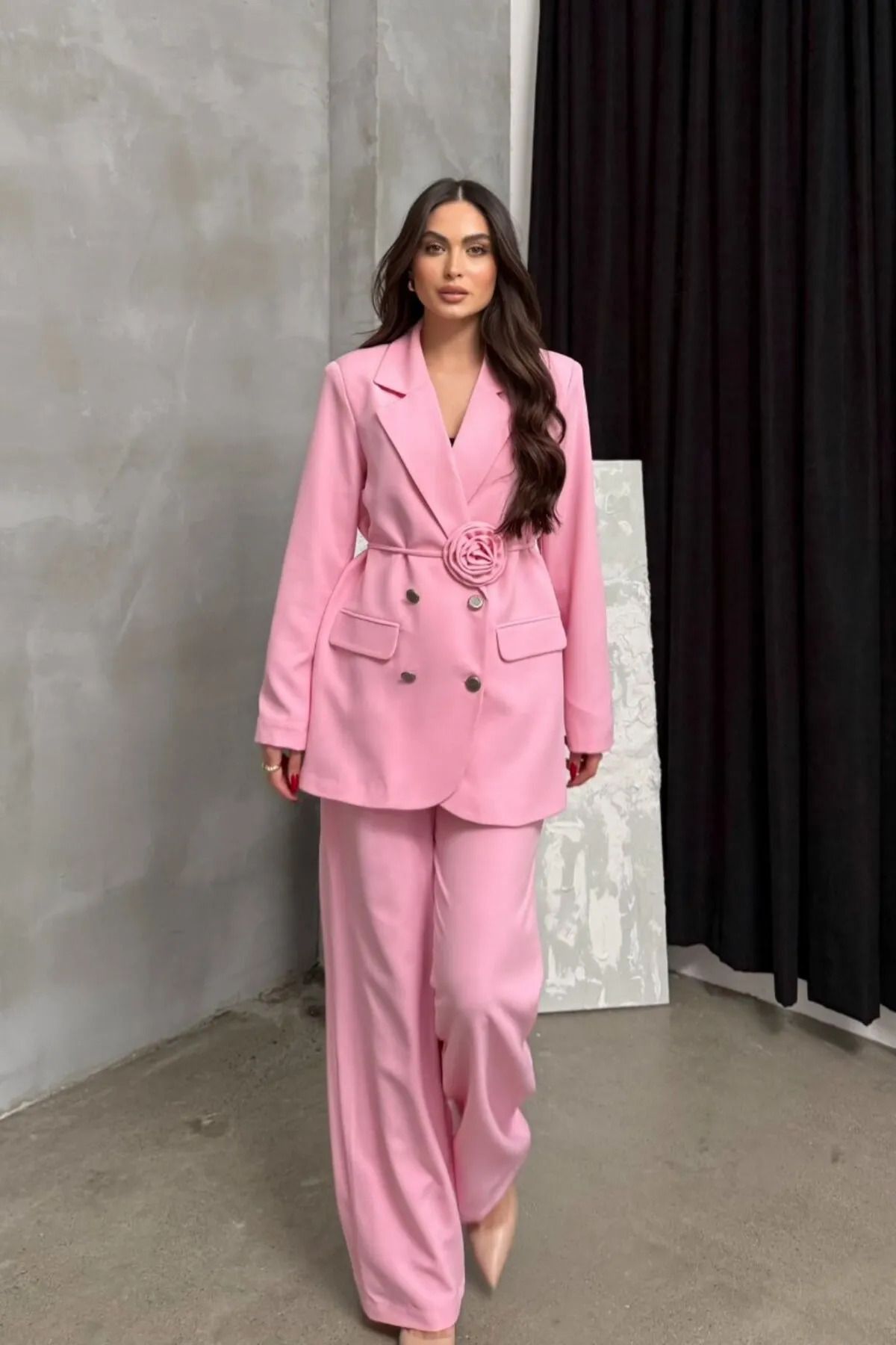 buqre's moda Kadın İkili Blazer Ceket Pantolon Takım Aksesuar Gül ve Düğme Detaylı Bol Paça