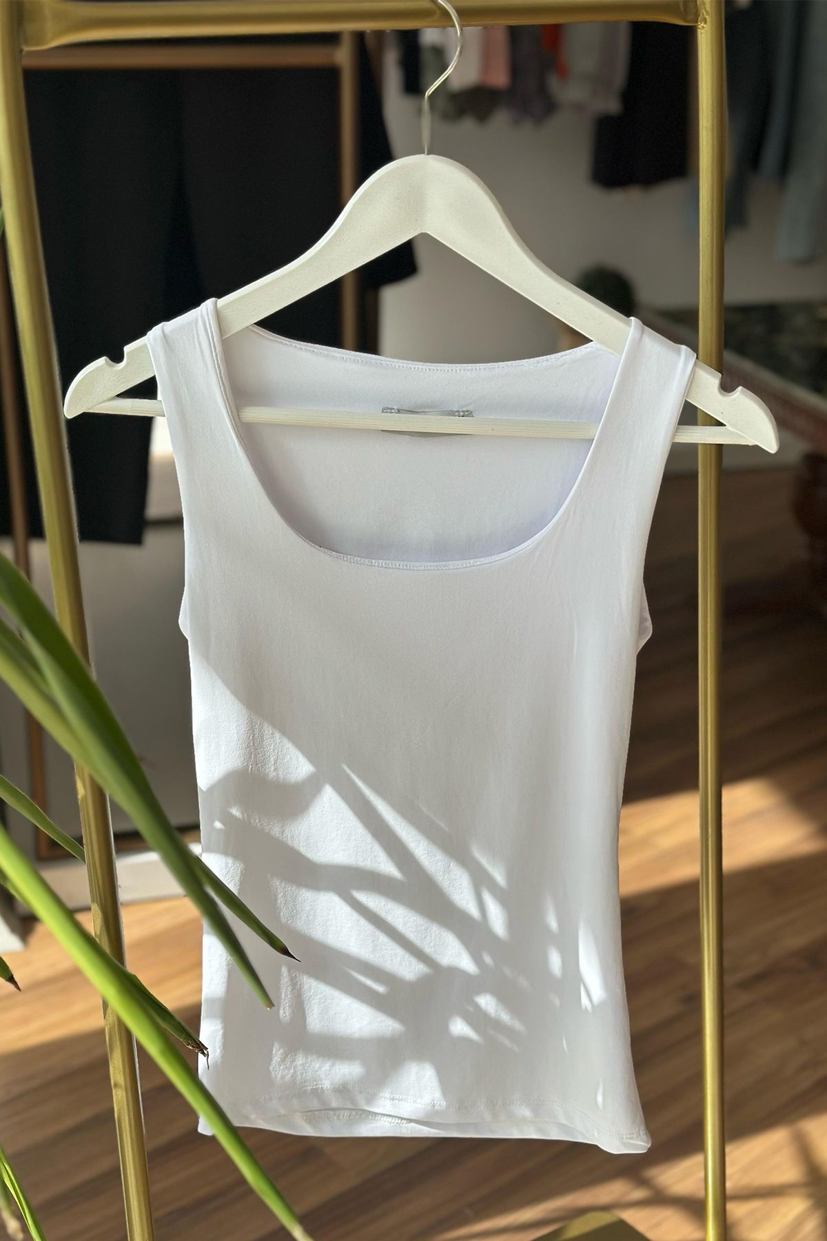 Unique Boutique Beyaz Kalın Askı Mikro Kumaş Body
