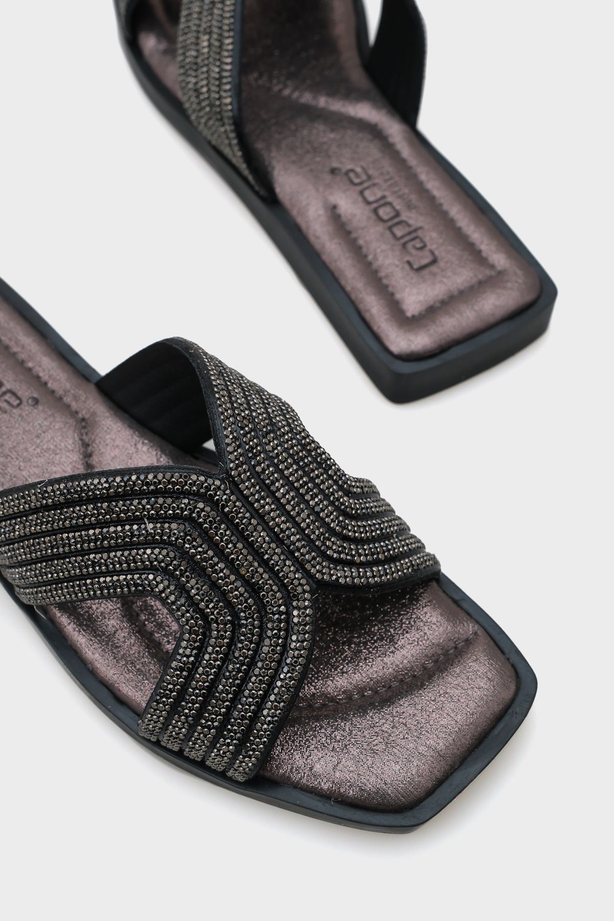 دمپایی طلایی زنانه سنگ اورجینال Capone Outfitters