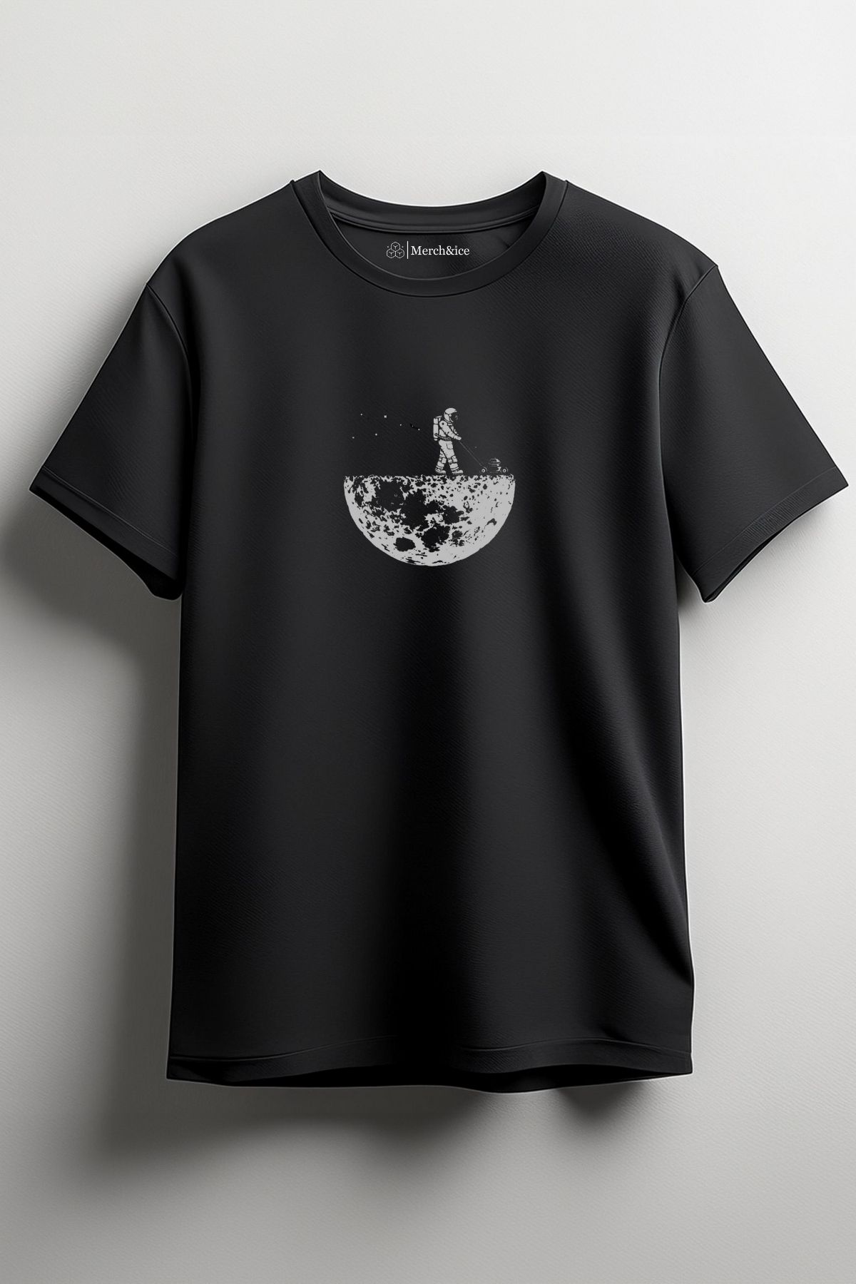 Merch&ice Yarım Aydaki Astronot Baskılı Unisex T-Shirt