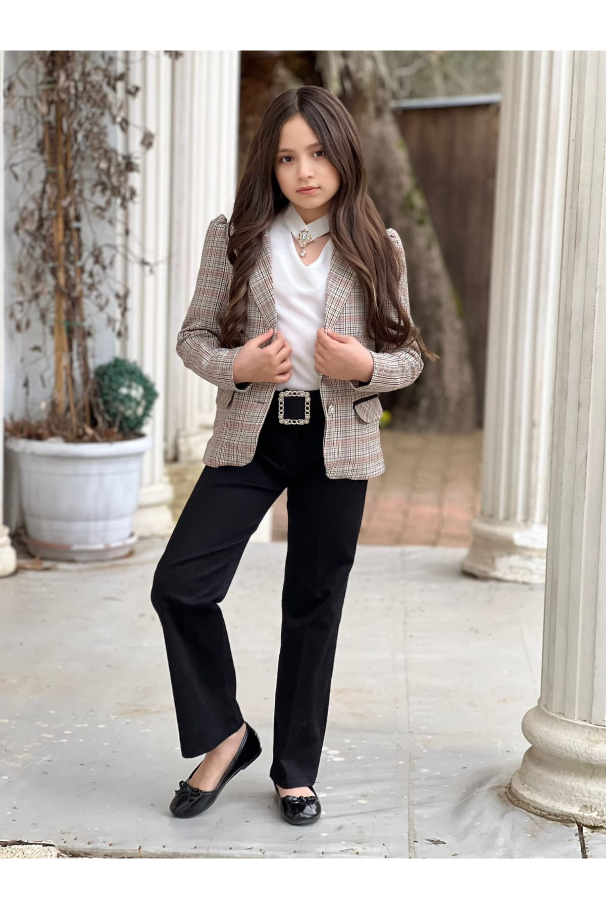 UĞURBÖÇİÇUK Lined Plaid Jacket Brooch Shirt Pants Belt 4pcs Girls Set